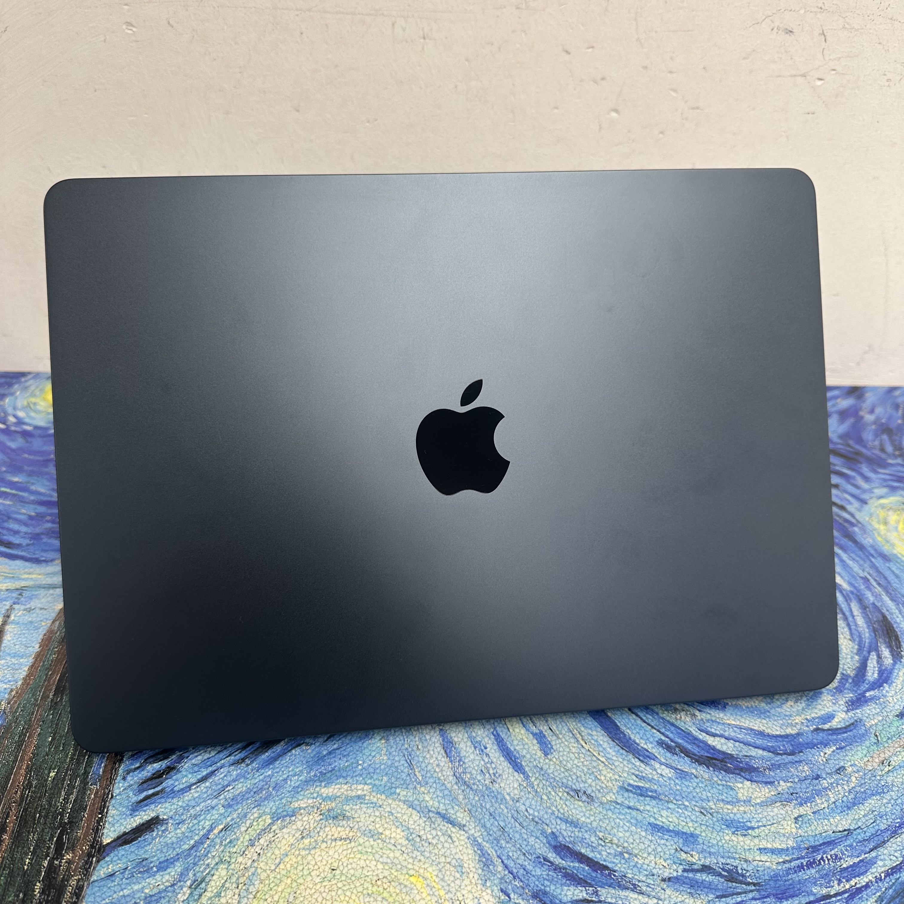 #6044 APPLE  MacBook Air M4 2025 M4 CPU/ 16GB Ram/256GB SSD/10核心GPU/Liquid Retina Mon/13吋/午夜藍色/Gaming Laptop / Notebook / 超強續航能力/文書機 / 畫圖 / 剪片 / Movie / Netflix 