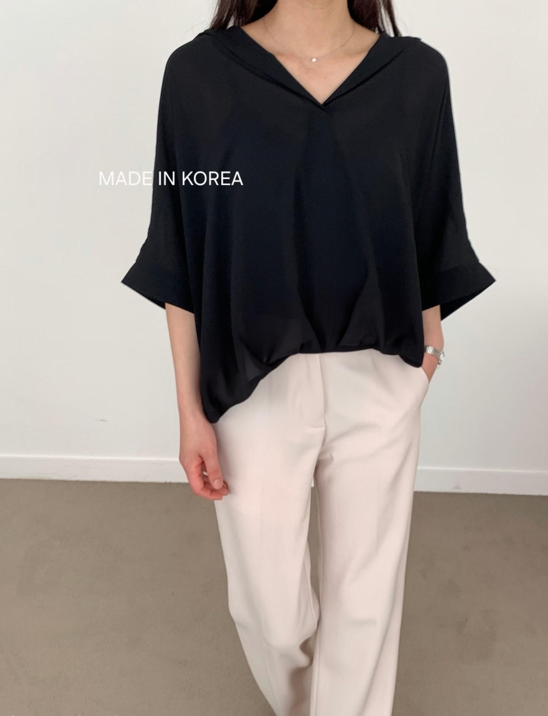 G6272 韓國🇰🇷V領淨色top