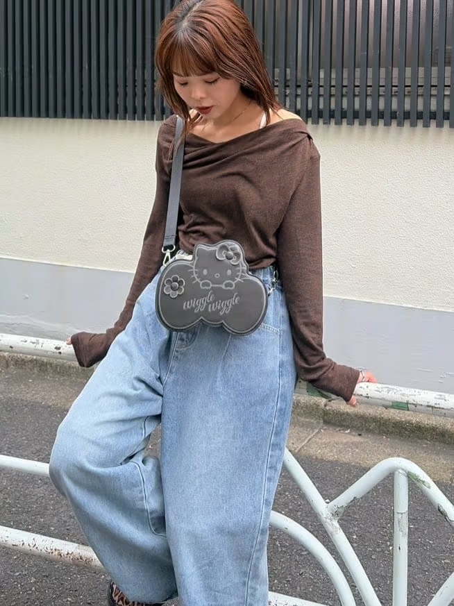 日本預訂📍日本Sanrio x Wiggle Wiggle系列 - Kitty蝴蝶結手袋 不包郵 2026年11月下旬出貨