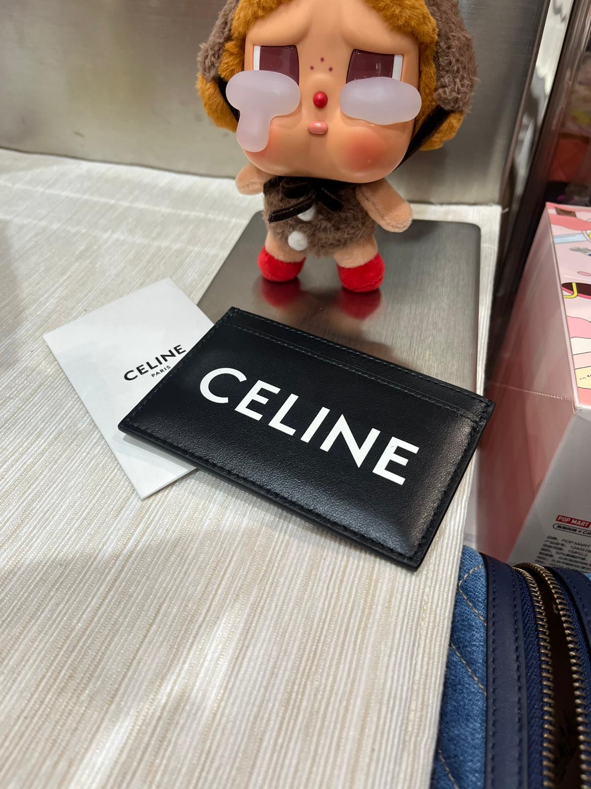 Celine card holder calfskin 100%Authentic ,99%new✅dust bag