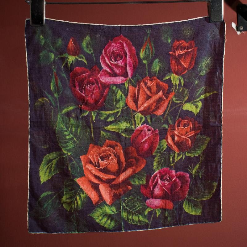 C.a. 1960s German Romantic Rose Print Handkerchief (EV387) (R)