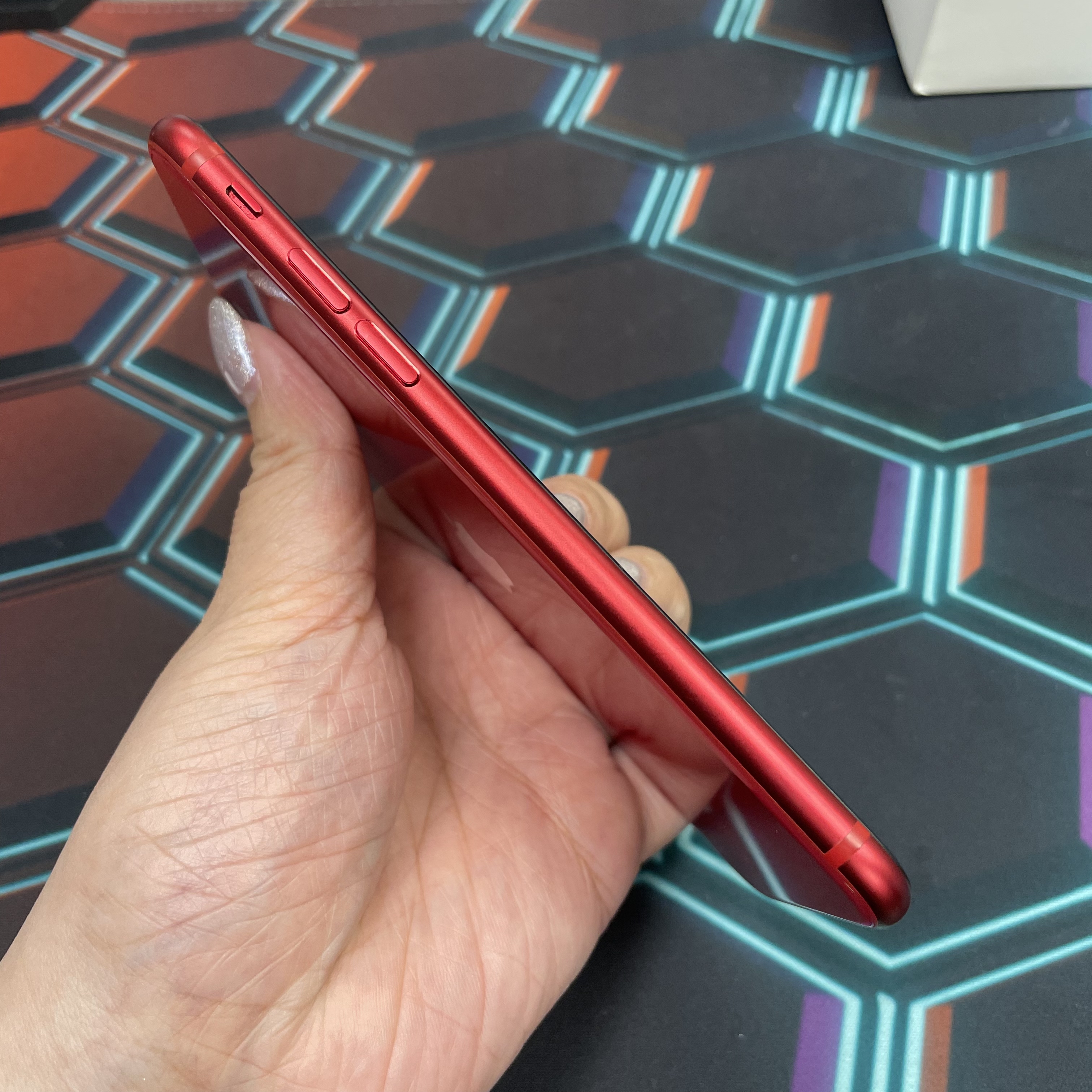 *7014 SE 2 勁靚機 128GB 電74 紅色 red