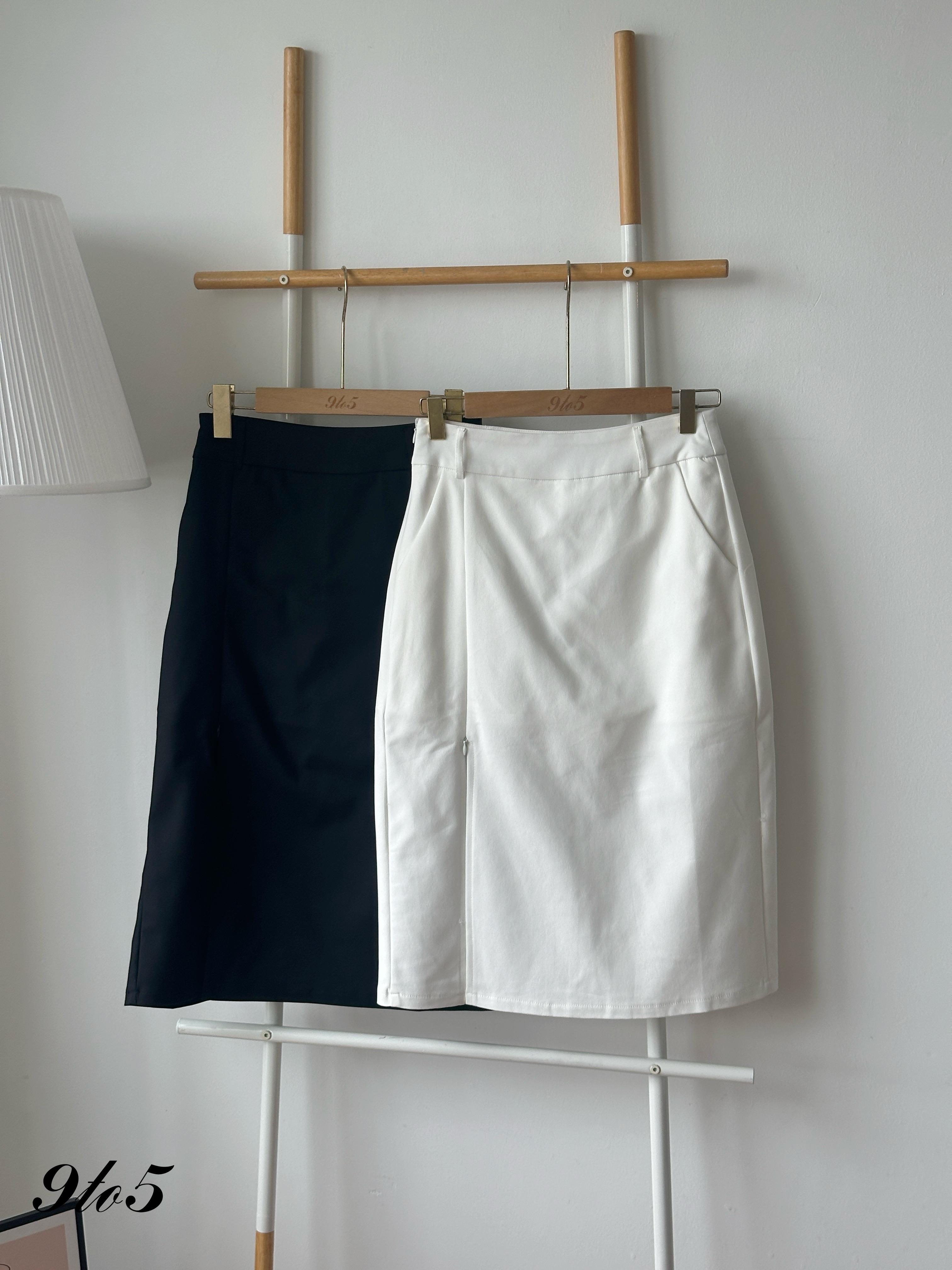 S1953 Long Slit Pencil Skirt - Black & White