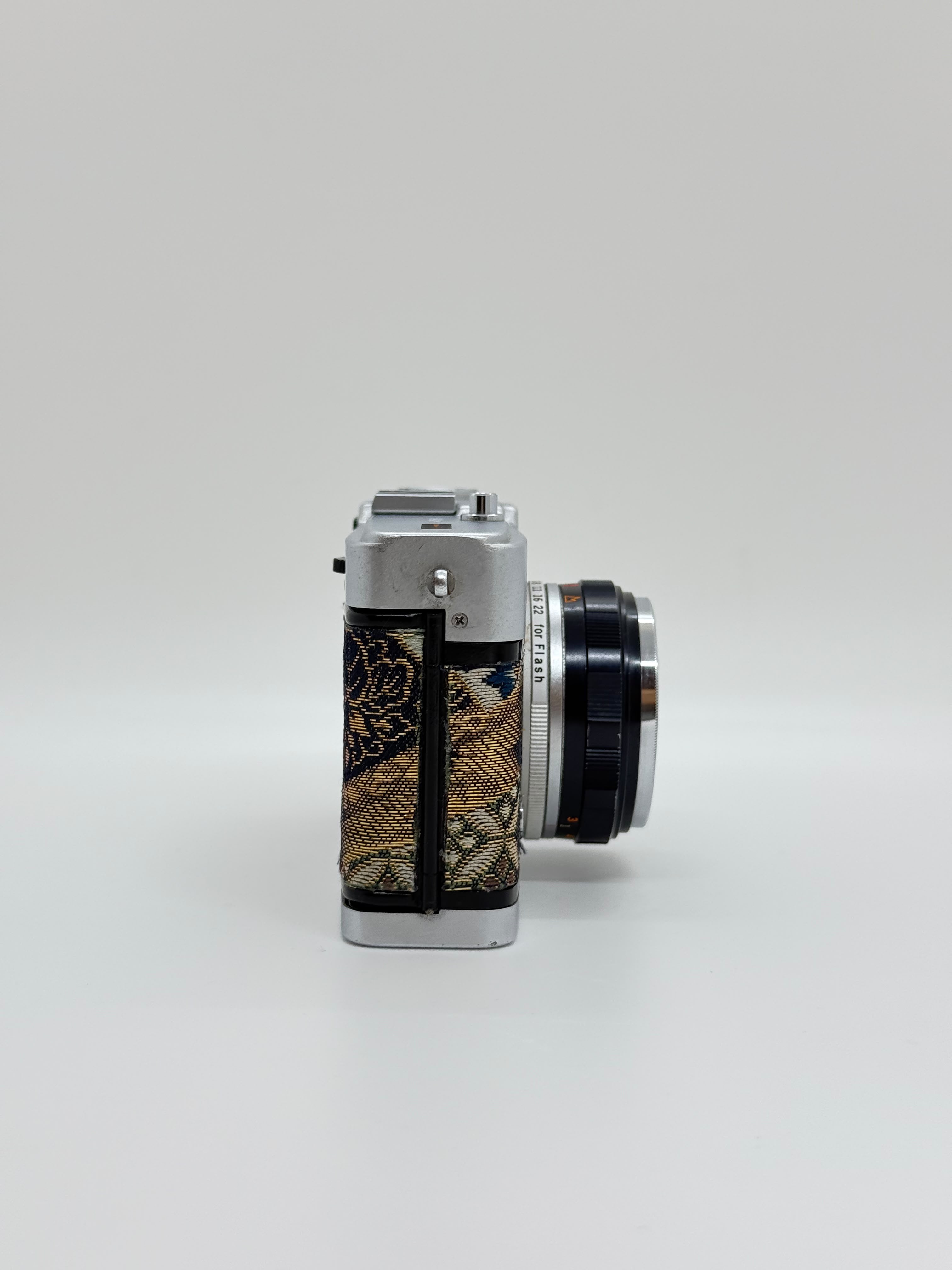 「西陣織之影」 Olympus Trip 35 Film Camera 菲林相機