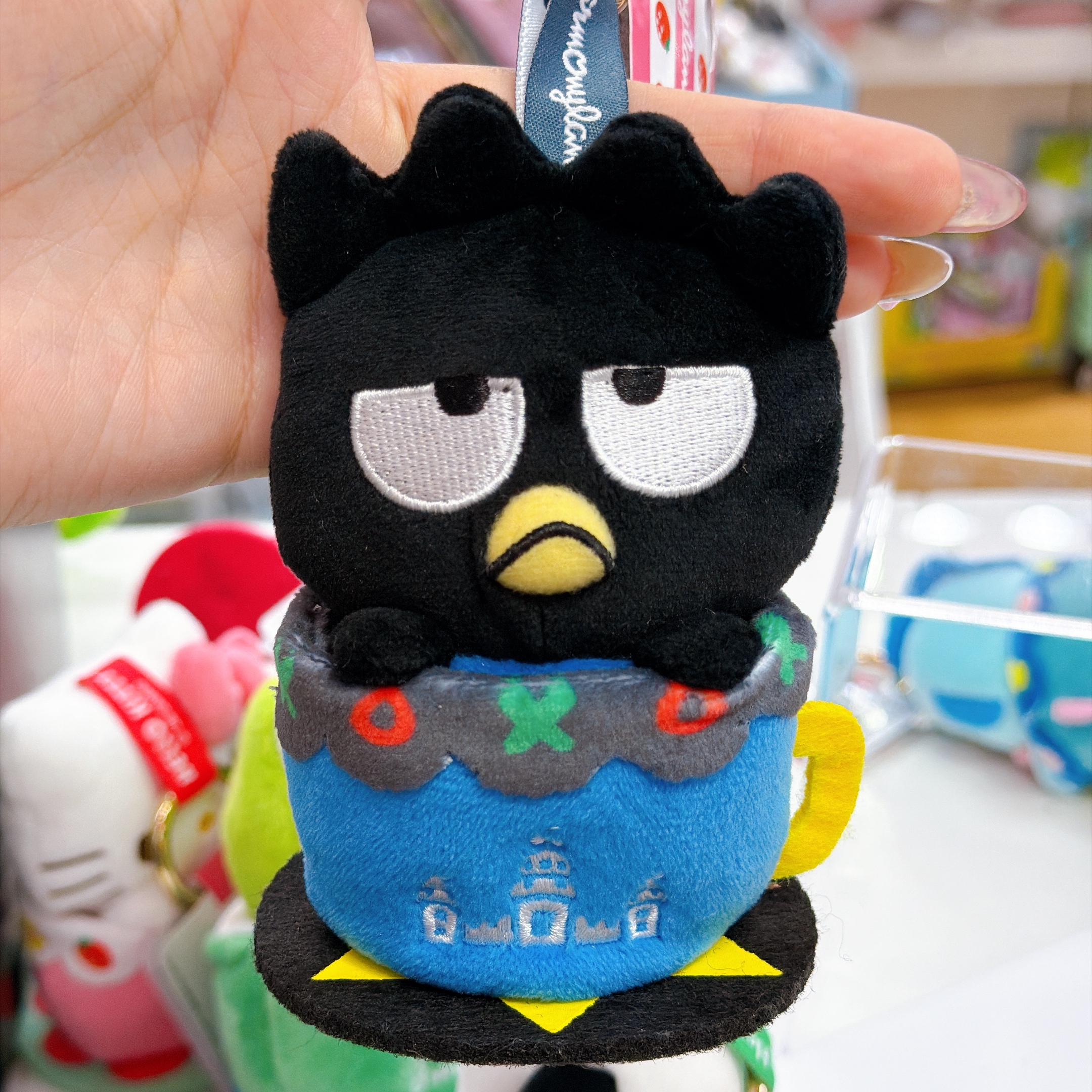 日本直送Sanrio 日本九州和諧樂園Harmonyland 新款咖啡杯掛飾 