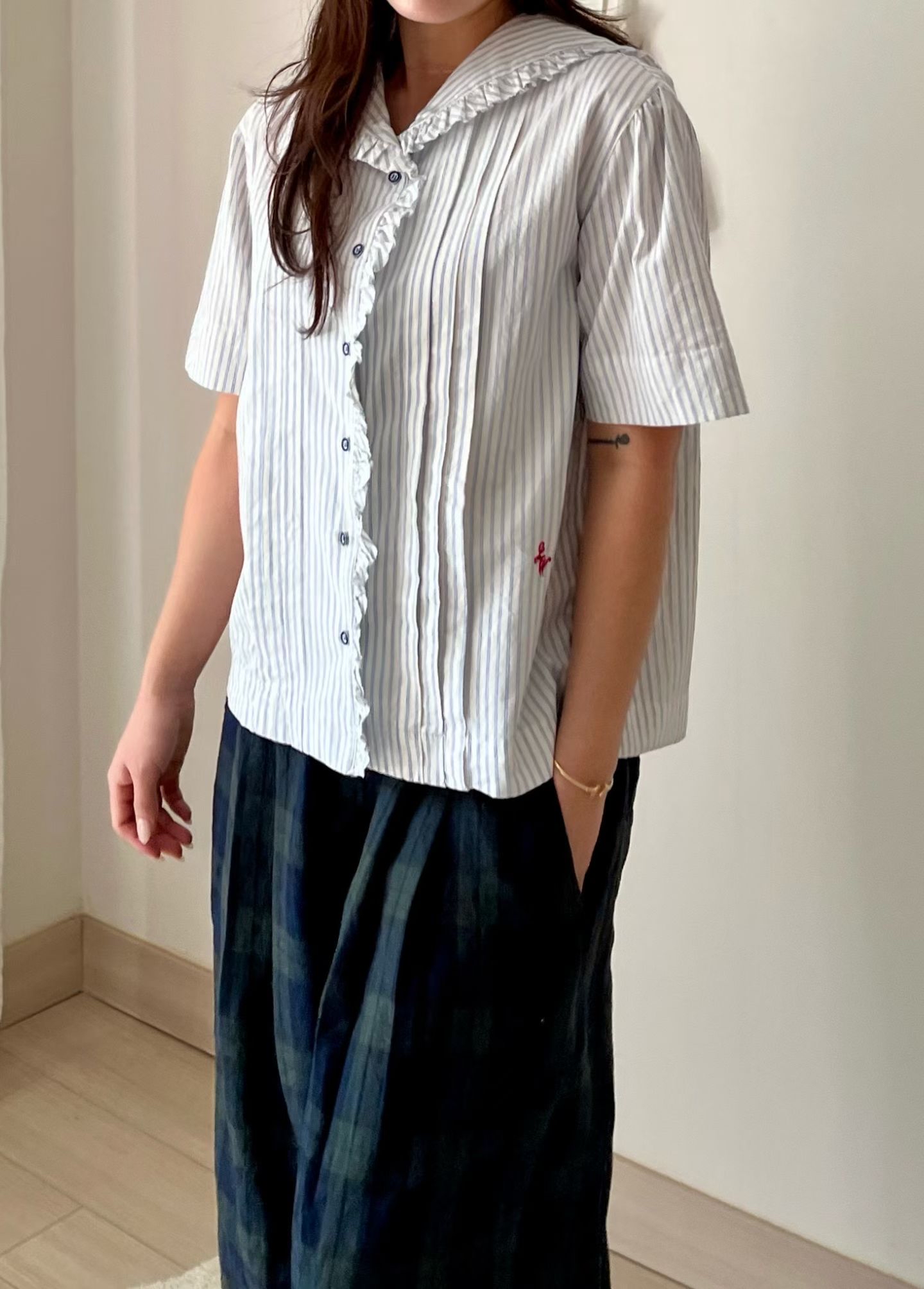 AT OS 夏日波浪摺邊恤