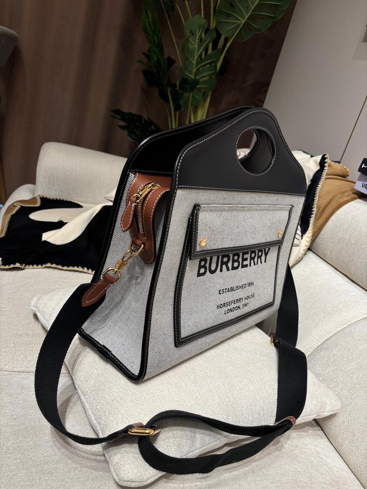 BURBERRY POCKET bag large 2WAY BAG ,100%Authentic ,98%new  ✅strap✅dust bag