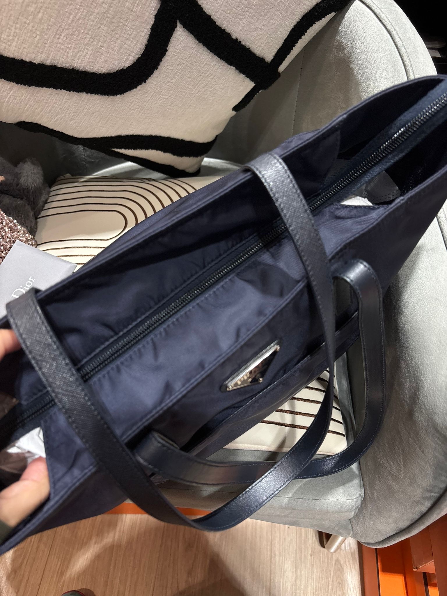 Prada Re-Nylon Tote Bag Navy 1BG052 100%Authentic, 98%New ✅NFC