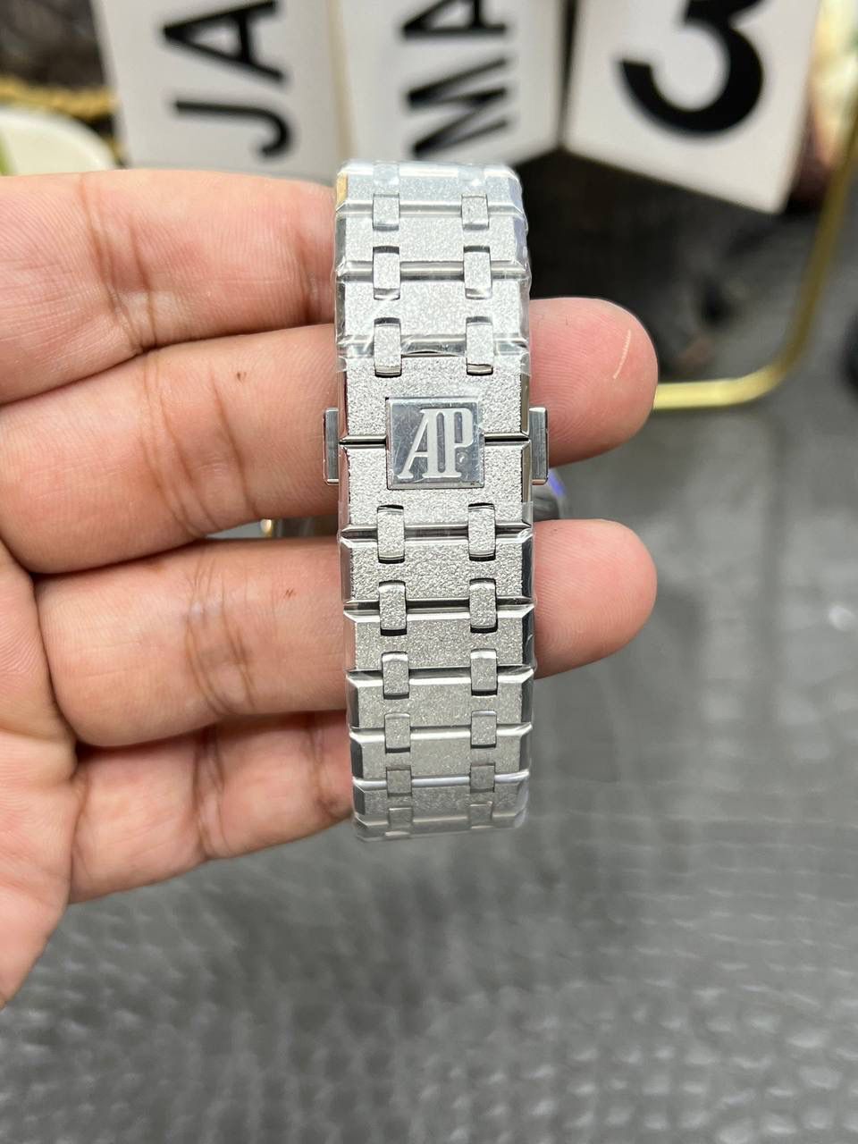 爱彼皇家橡树系列冰霜金自动机械男士腕表