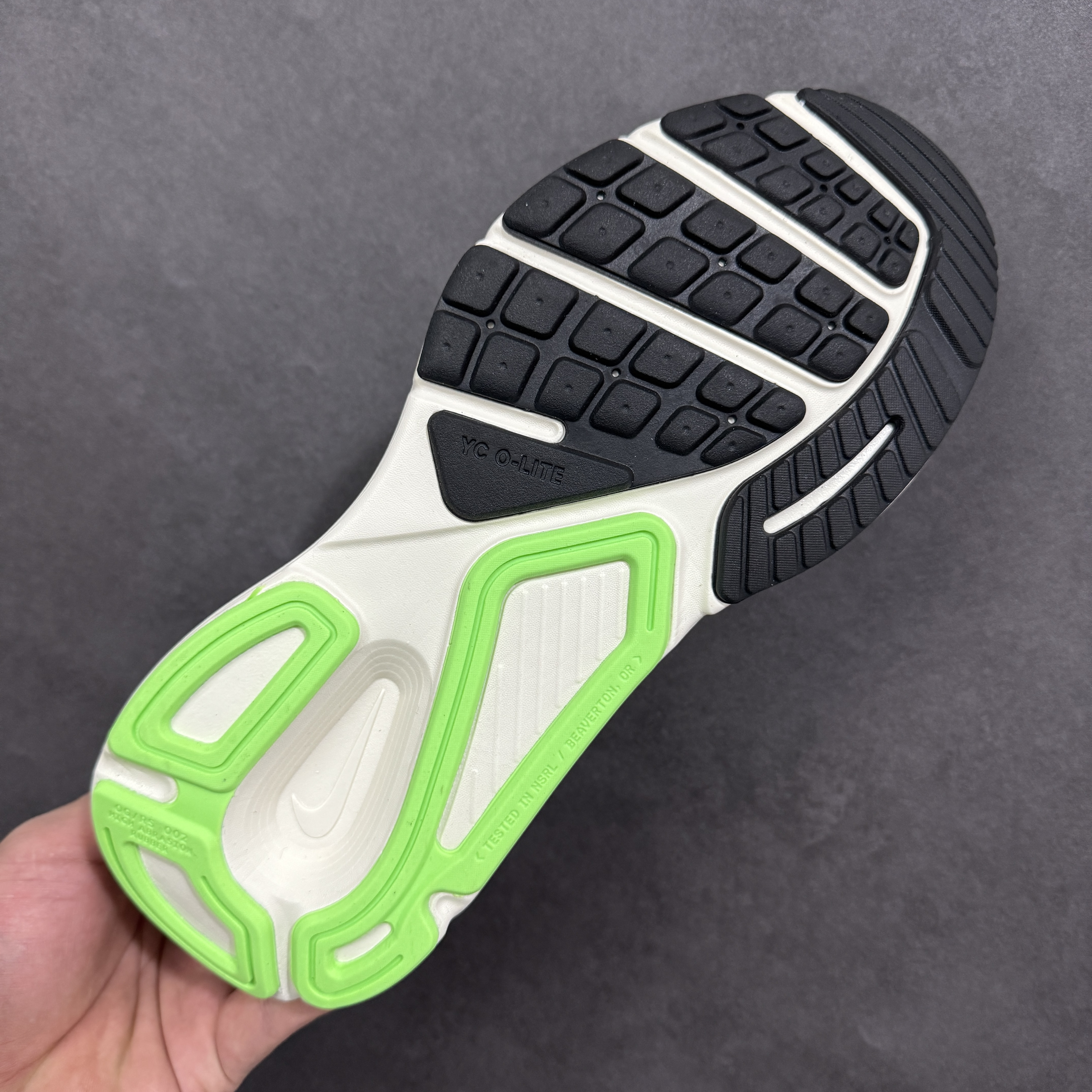 Nike Structure Plus HQ3048-501