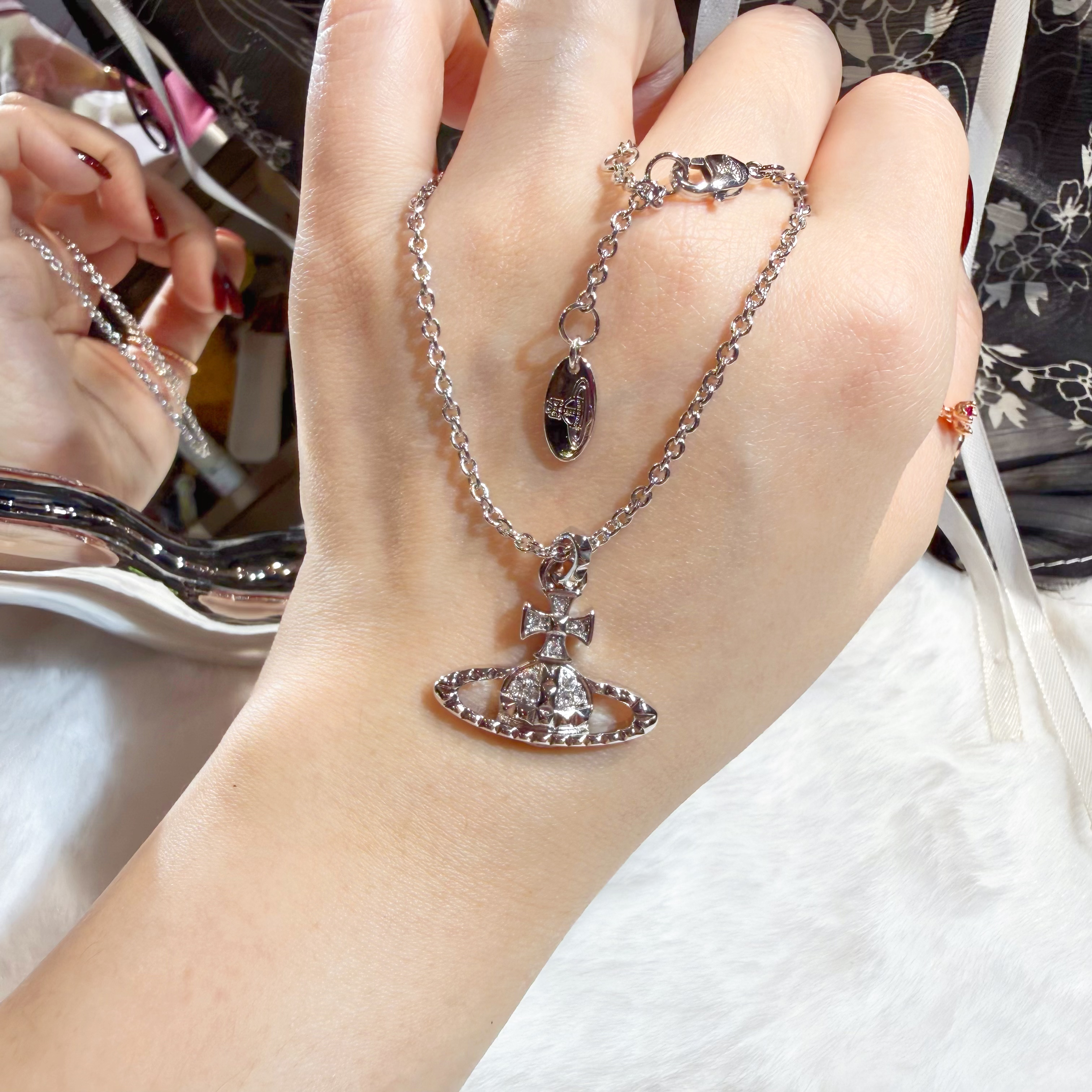 VW Mayfair bas necklace S