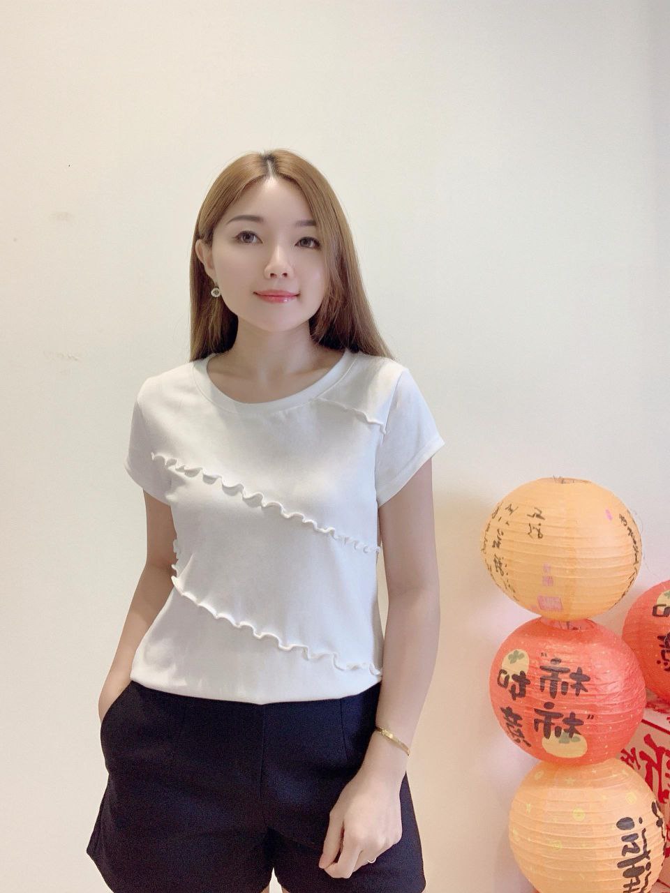 斜向波浪荷叶边上衣 2006