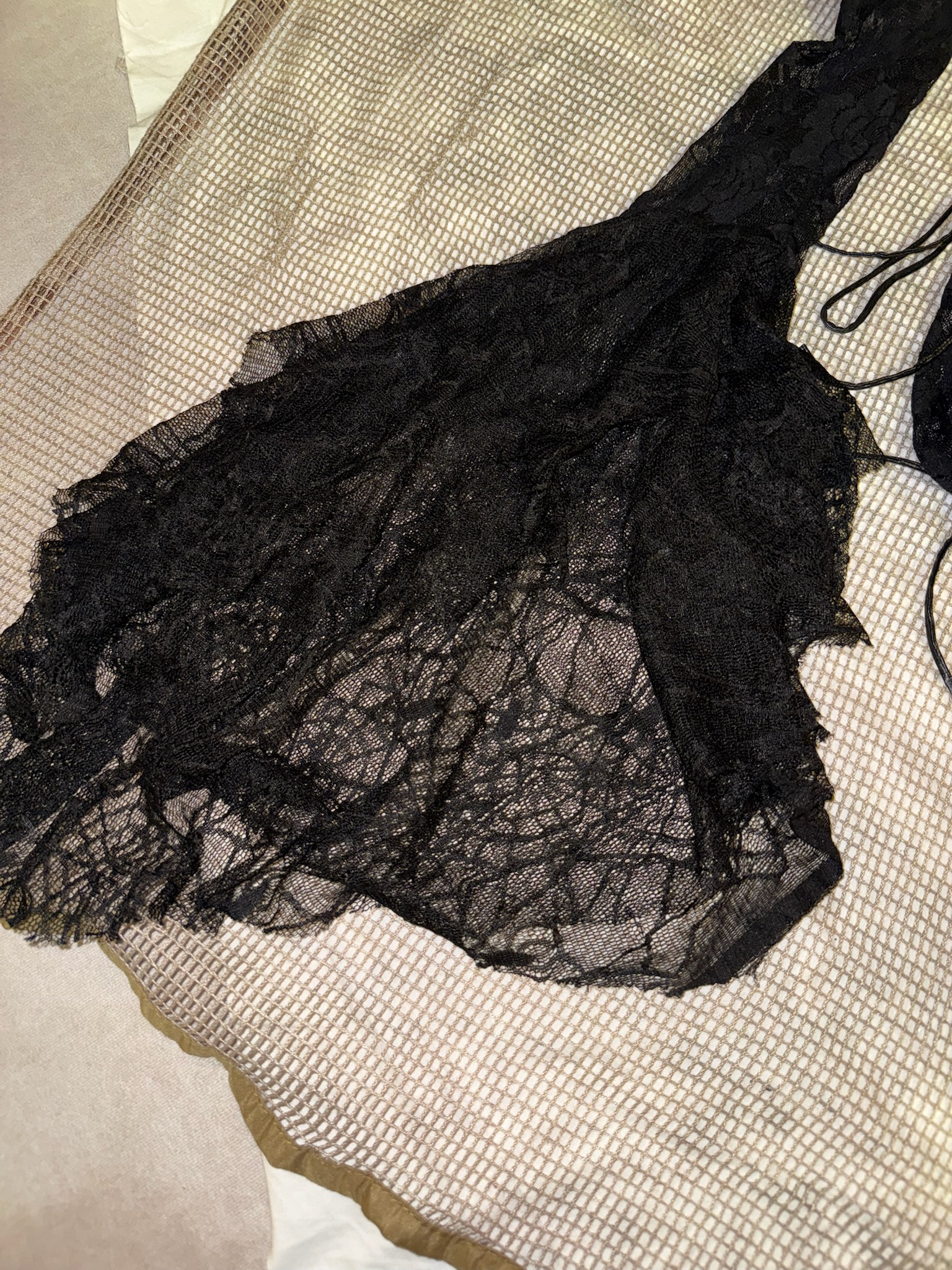 2000s Whimsigoth Rose Lace Tunic