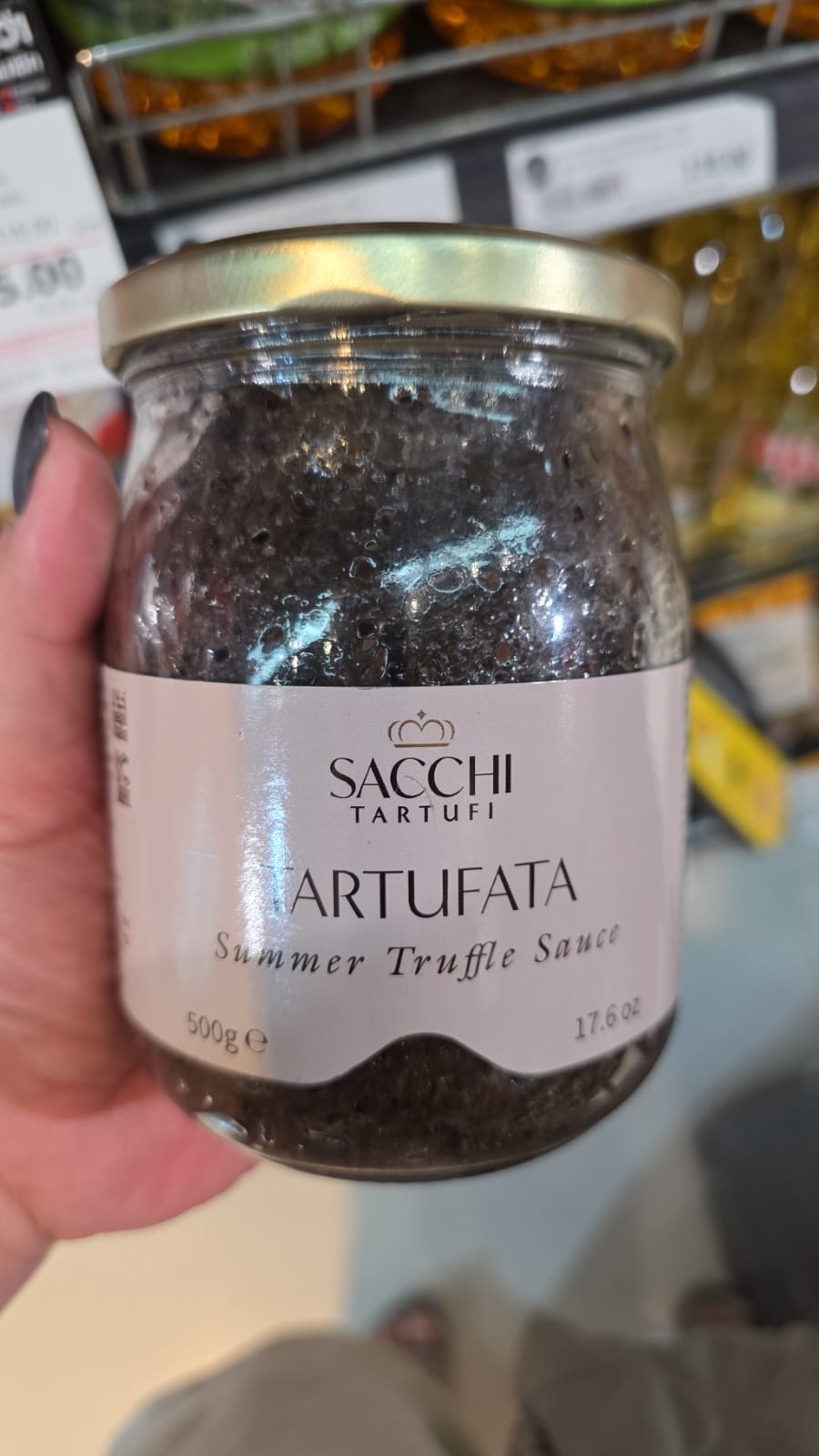 Sanchez torturing black truffle paste 500g