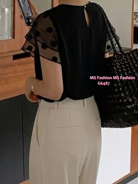 G6487 特色領波點紗袖top