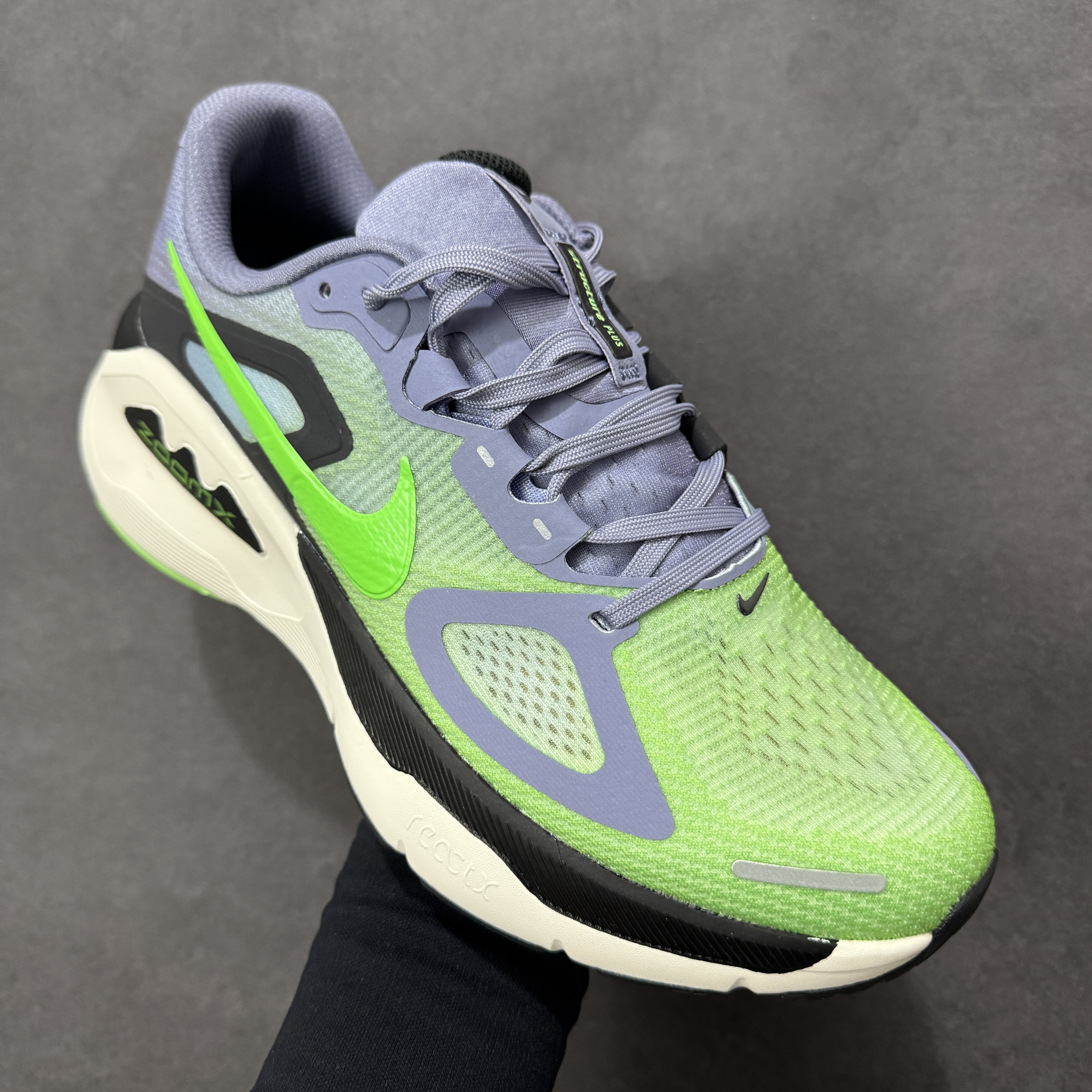 Nike Structure Plus HQ3048-501