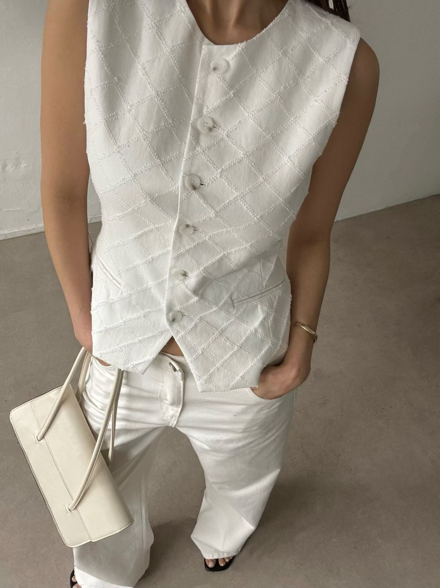 MARGOT Elegant Diamond Vest