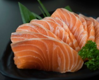 🇳🇴冰鮮挪威原條三文魚 6-7kg/條