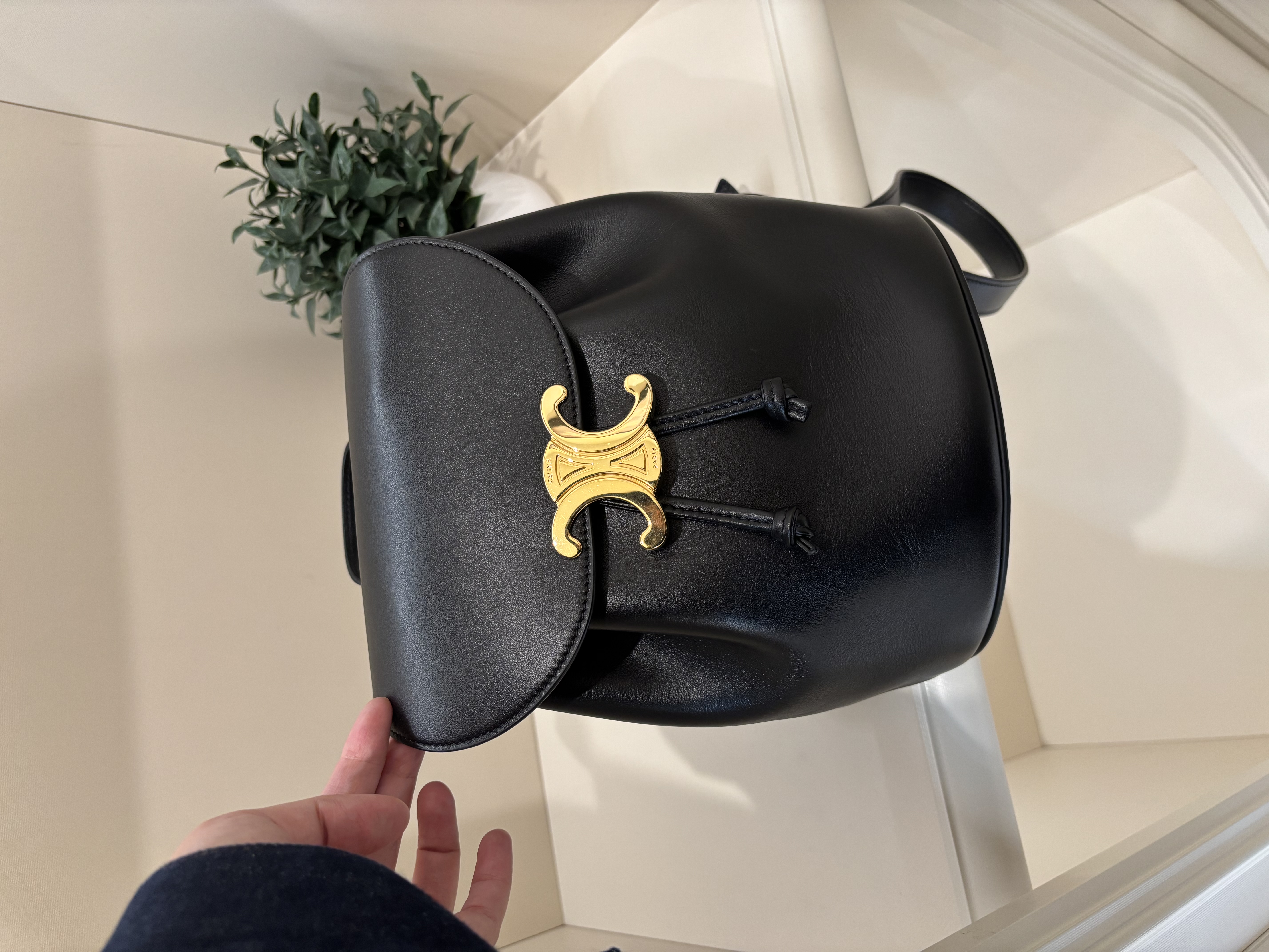 Celine Bonnie Backpack 黑色金扣 100%Authentic, 98%New ✅Dust bag