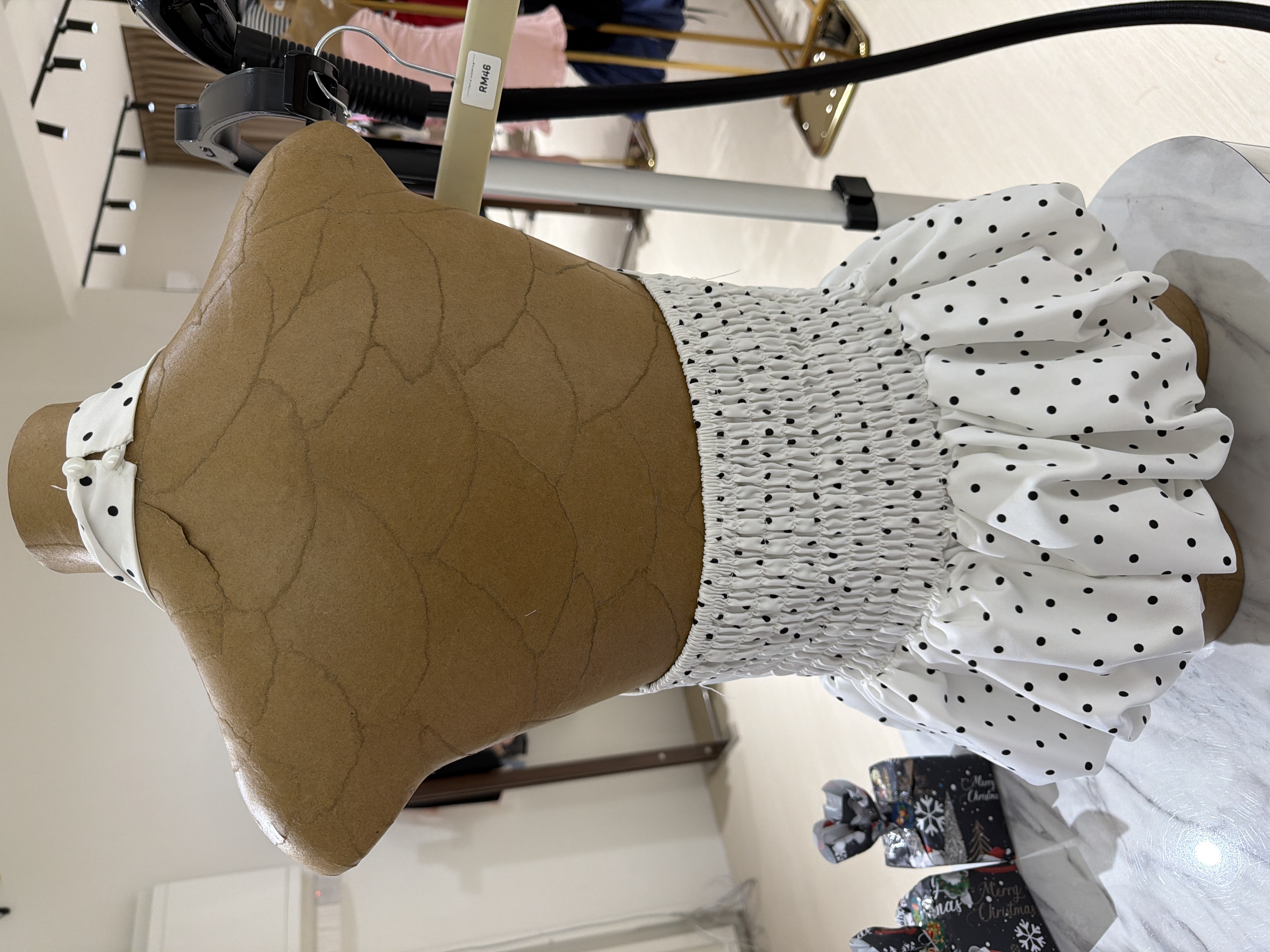 波點蝴蝶結上衣