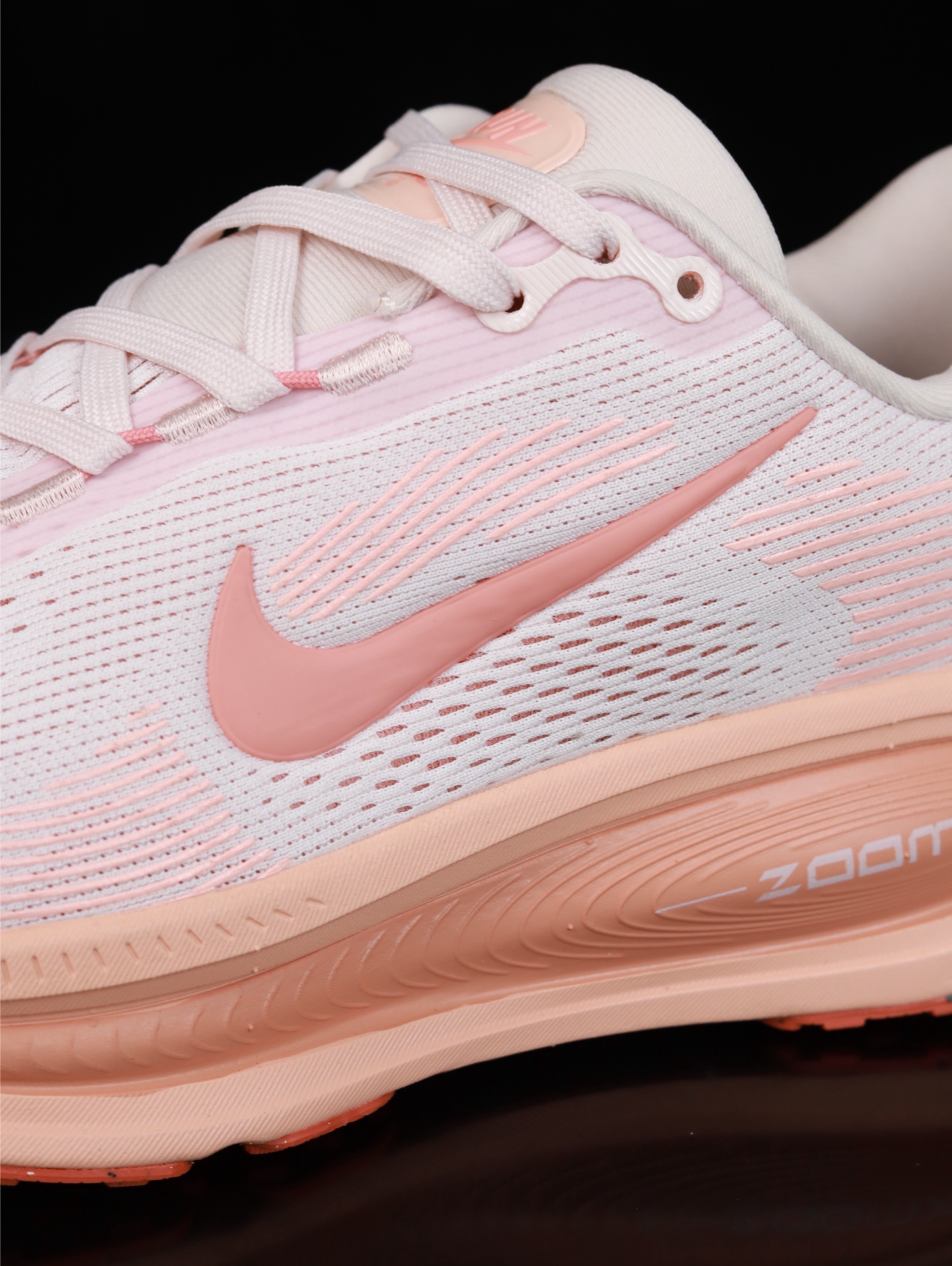 Nike Vomero 18 HM6804-601