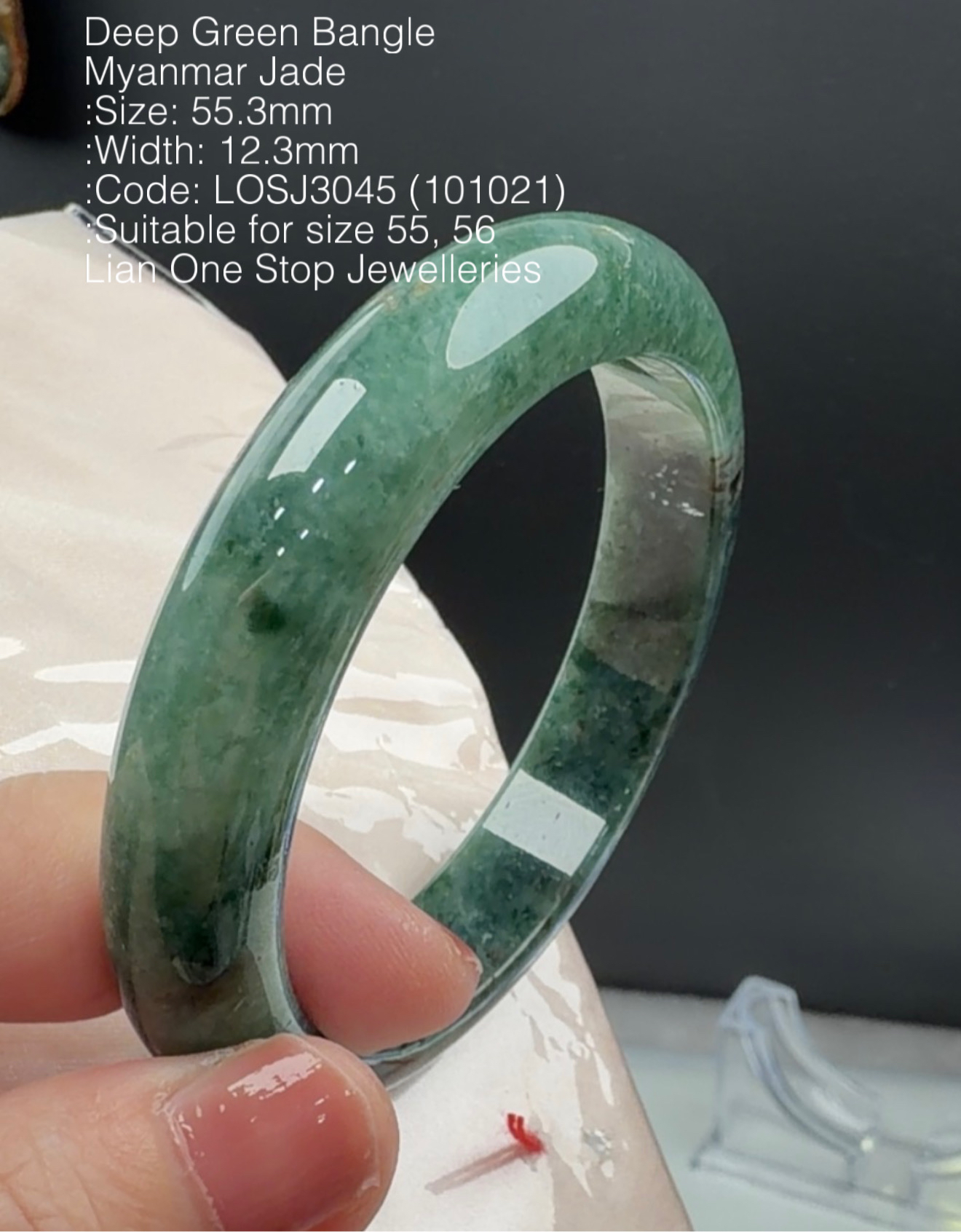 5.53cm Code: LOSJ3045 (101021) Deep Green Bangle Myanmar Jade