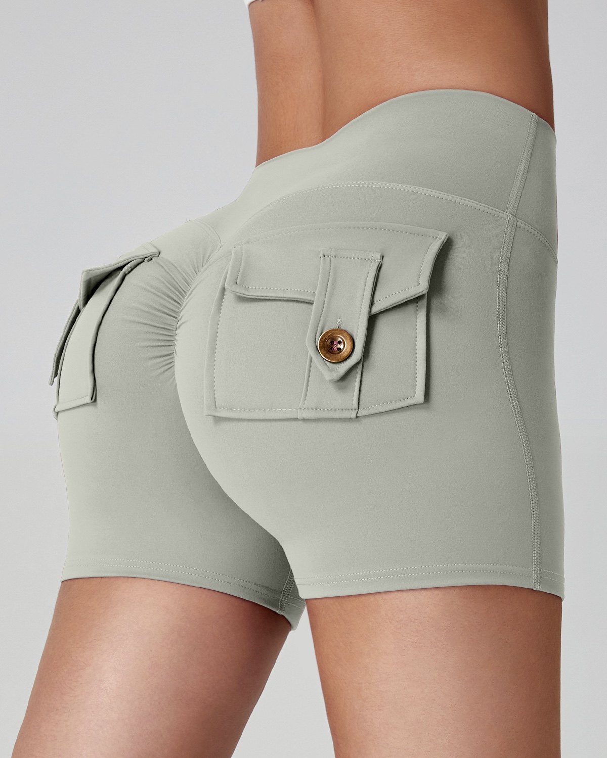 裸感蜜桃臀工裝口袋瑜伽短褲