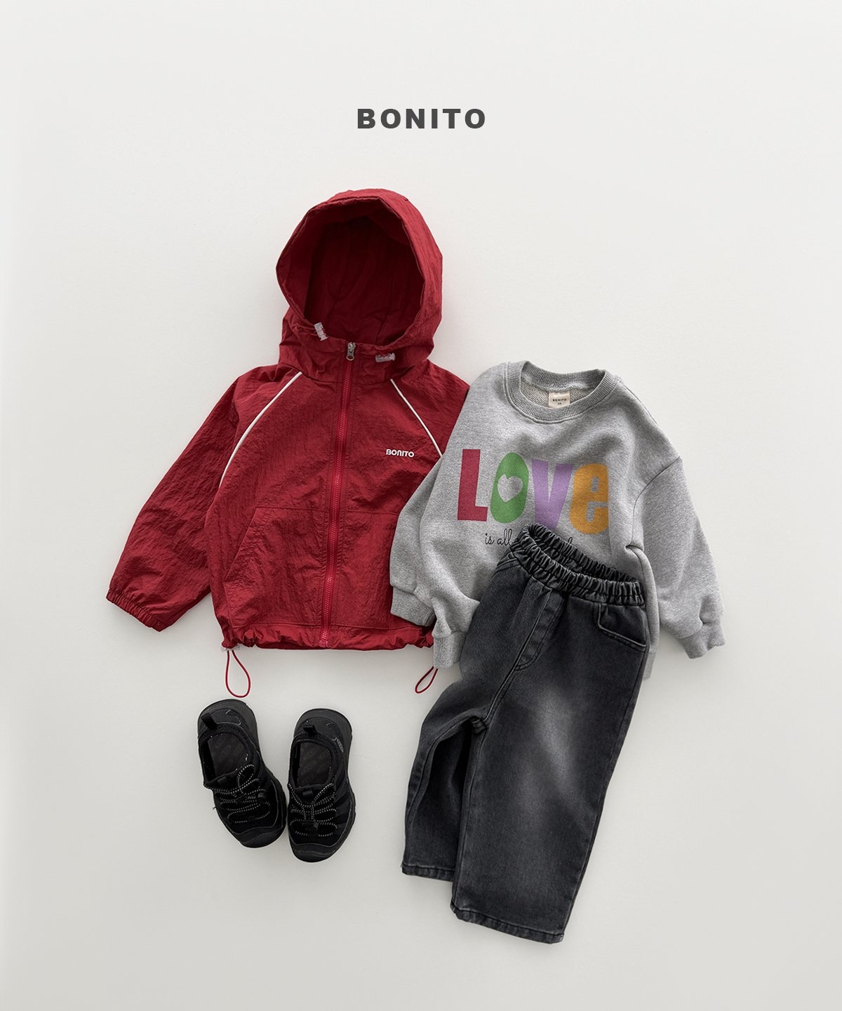 Bonito | Love Sweatshirt