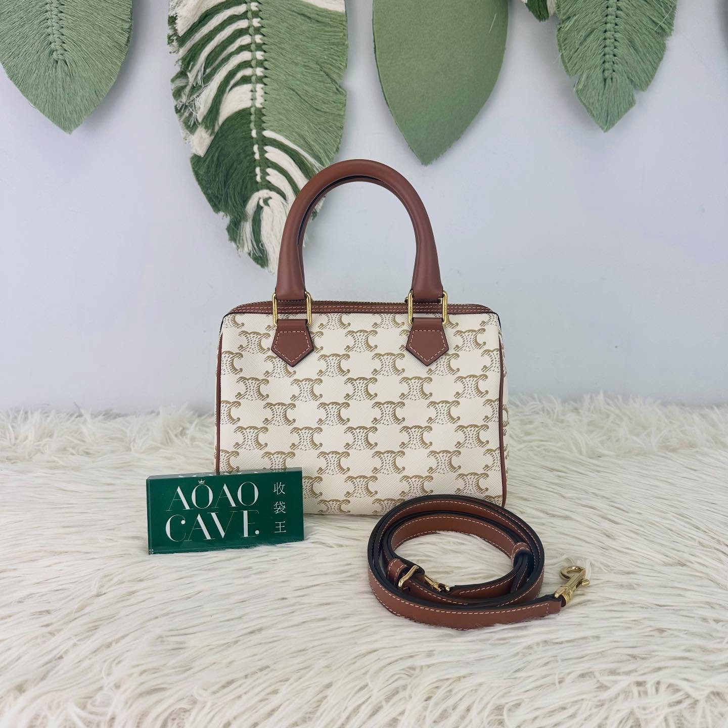 CELINE 🤍PRE OWNED Triomphe Boston 白色老花 Small Size🤎 