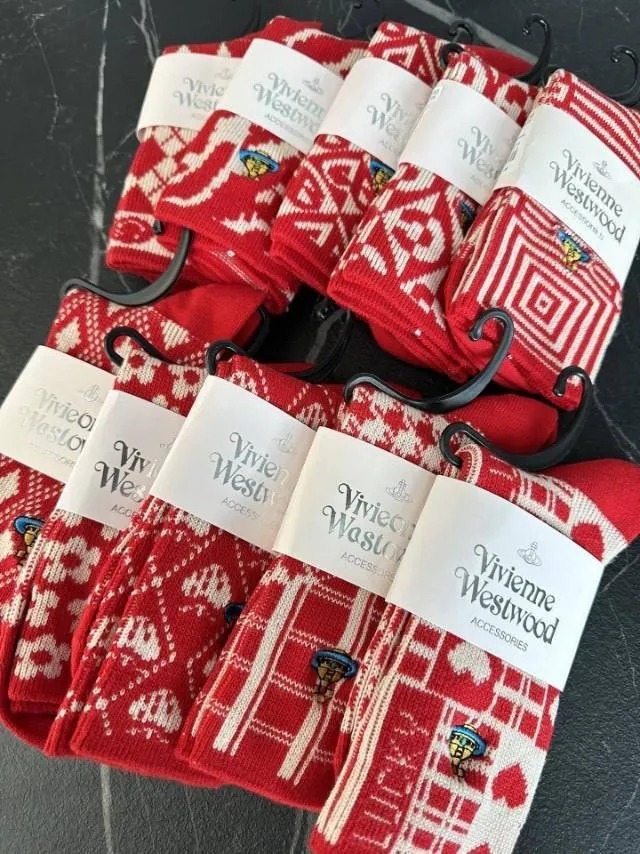 Vivienne Westwood 新年必備紅色襪隨機 1套3對
