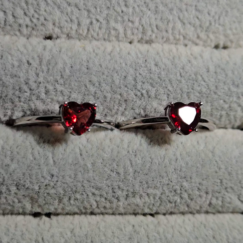 Garnet faceted heart-shaped ring in adjustable sterling silver - GAR156