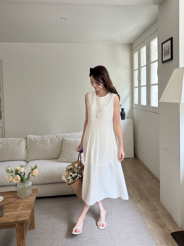 Linen Pintuck Dress (Ivory)