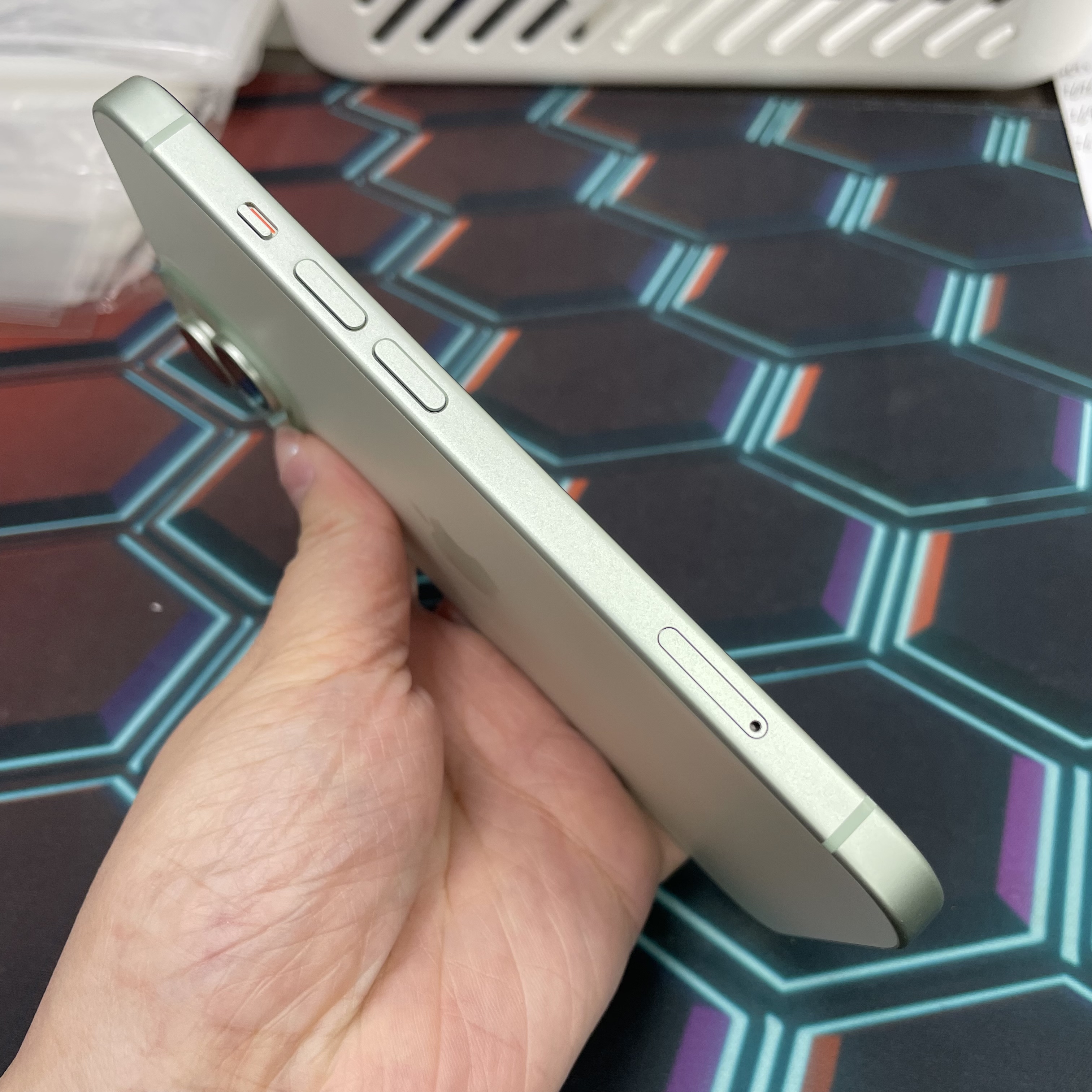 *7697 15 勁靚機 128GB 電100 綠色 green