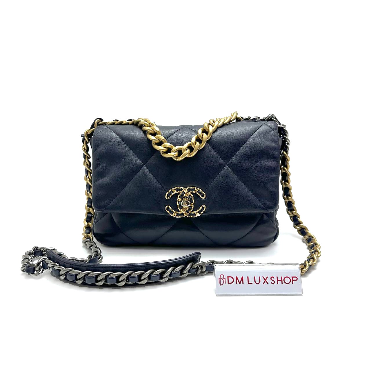 Chanel 19 Navy GHW (Serial 30, Y: 2020)