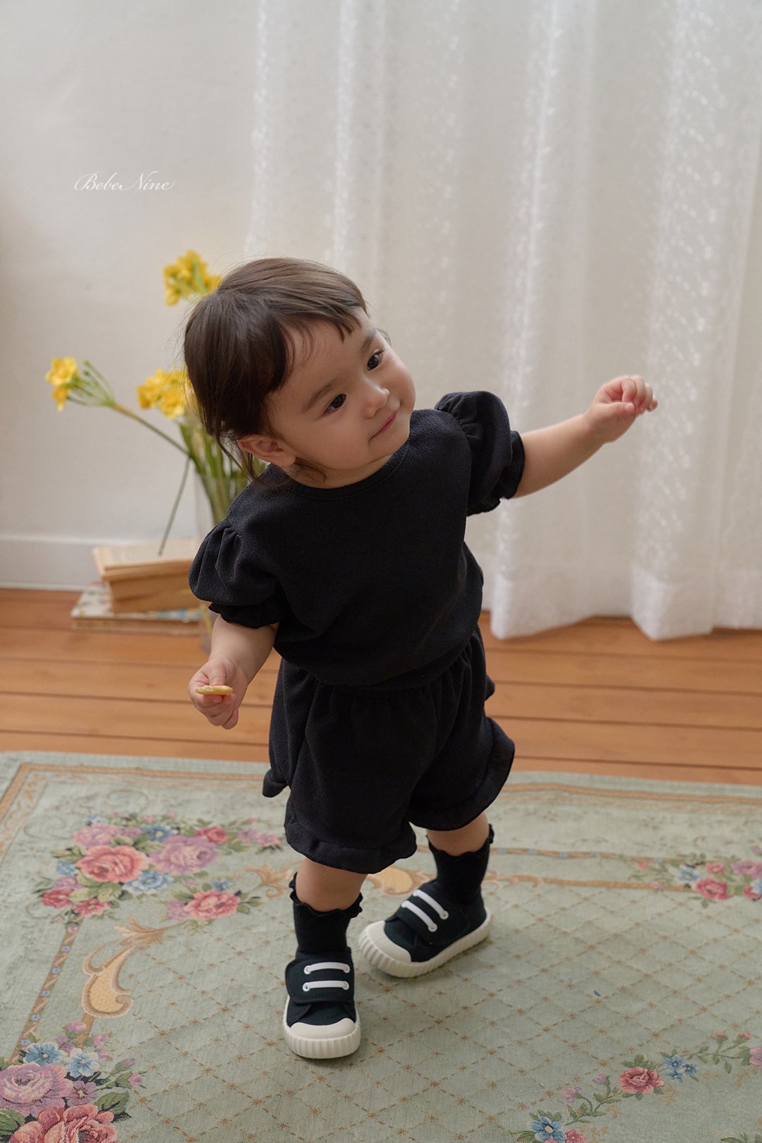 ☀️預訂 韓國直送☀️🇰🇷Bebenine三色荷葉邊泡泡袖上衣短褲上下套裝