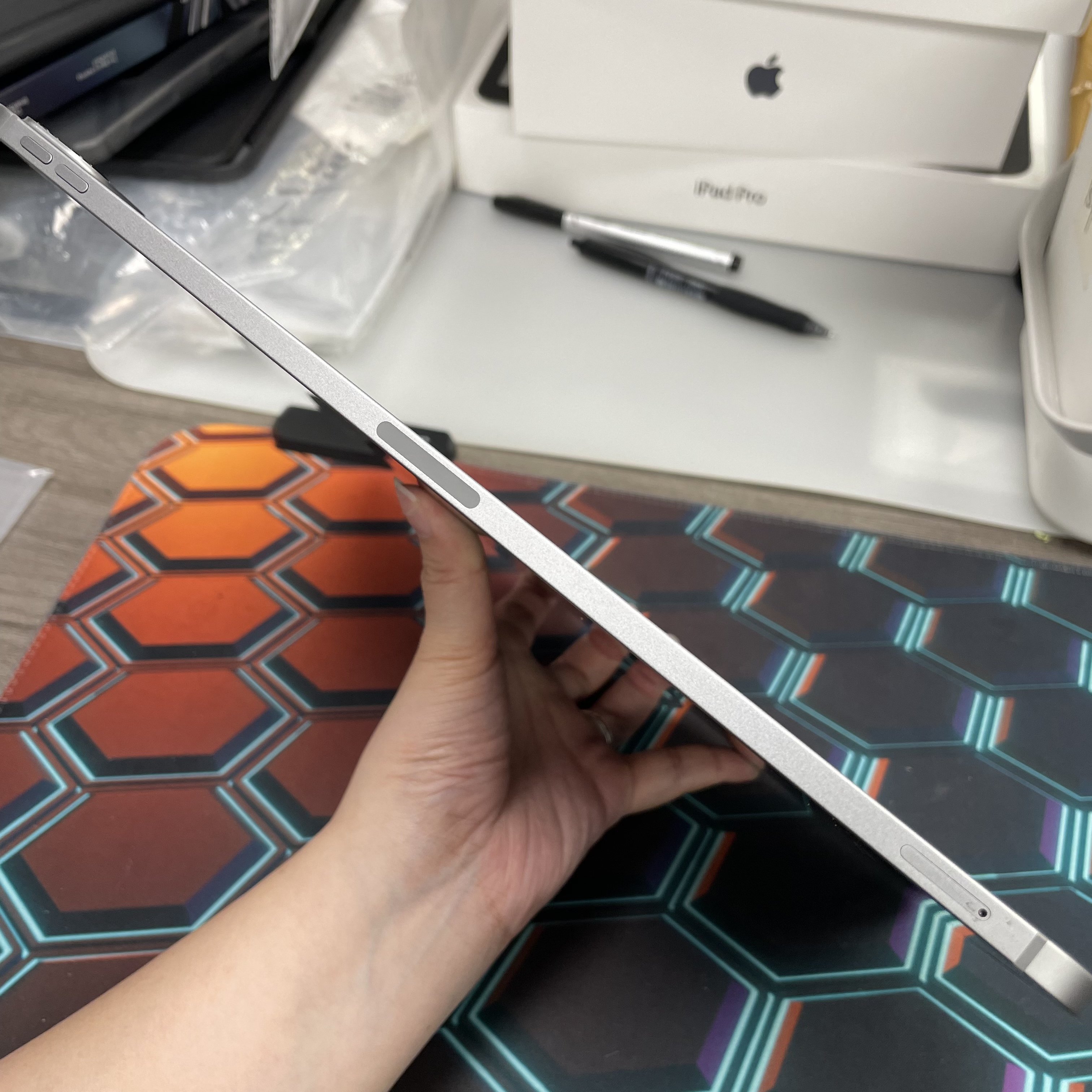 *773788AA iPad Pro 6 12.9吋 M2 勁靚機 256GB 插卡版 灰色 gray