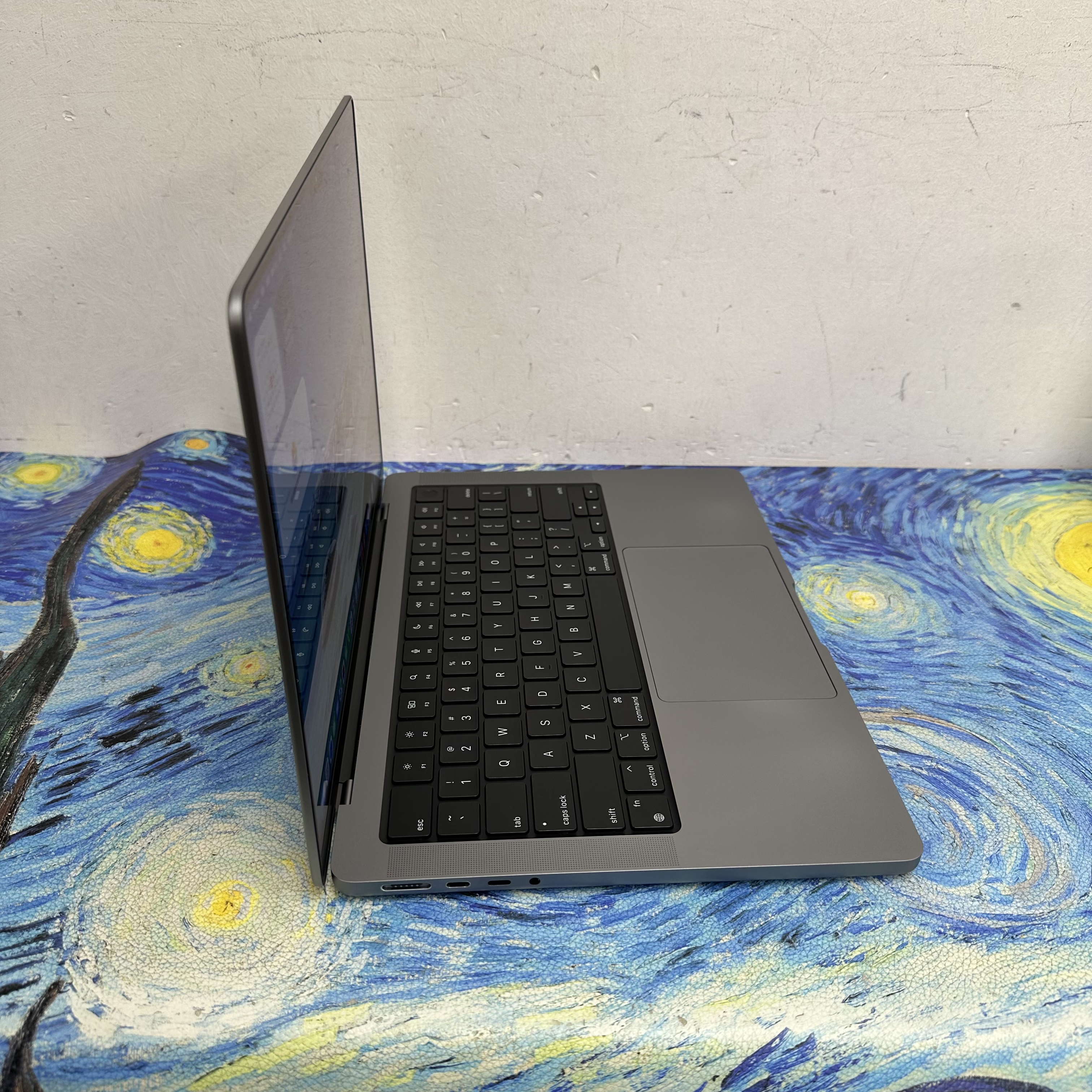 #5869 Apple MacBook Pro M1 Pro CPU 16GB Ram/1TB SSD 電98太空灰 Space Grey