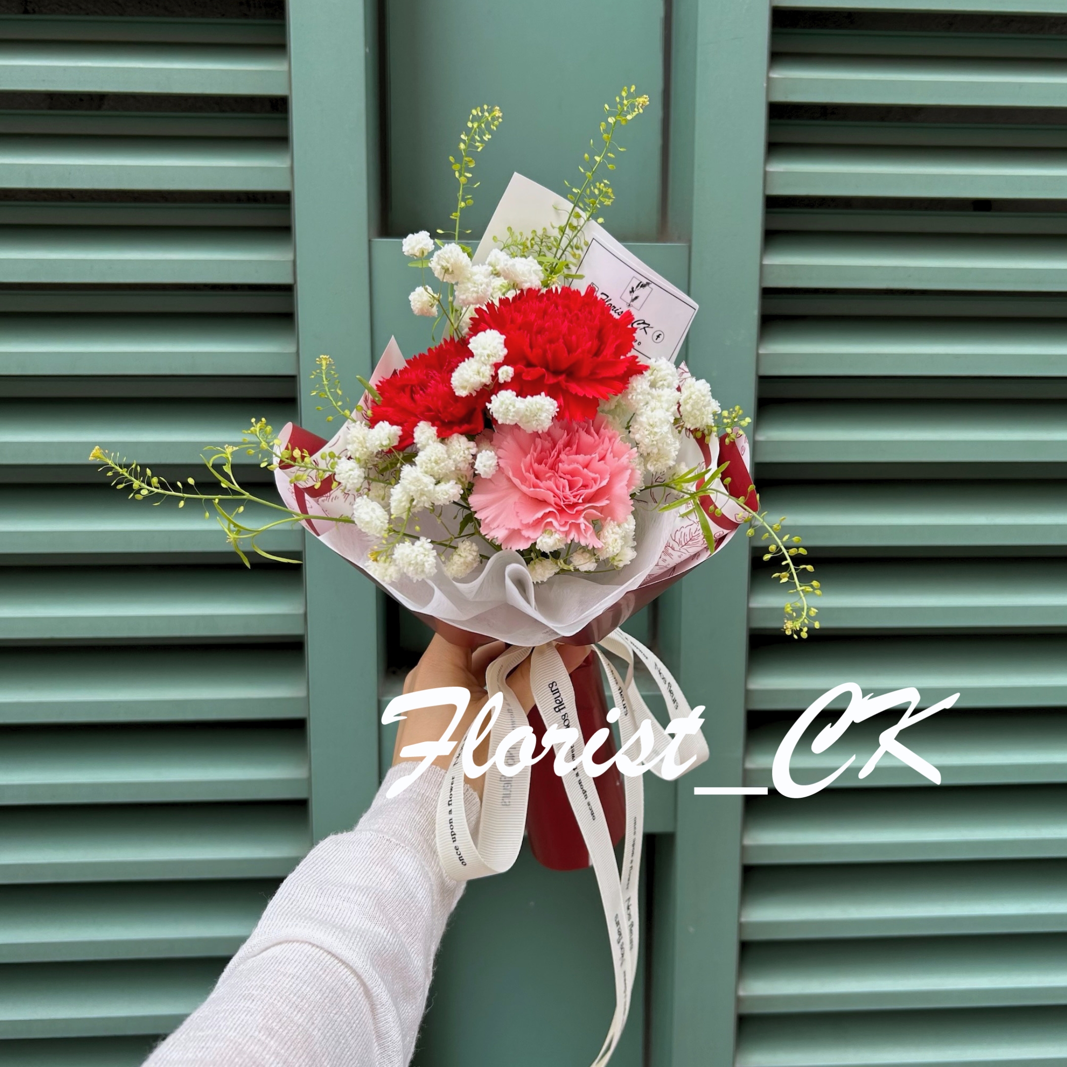 【2026 母親節推介】Velvet Heirloom｜康乃馨鮮花小花束  (預訂款，只限5月4日至10日限量供應)