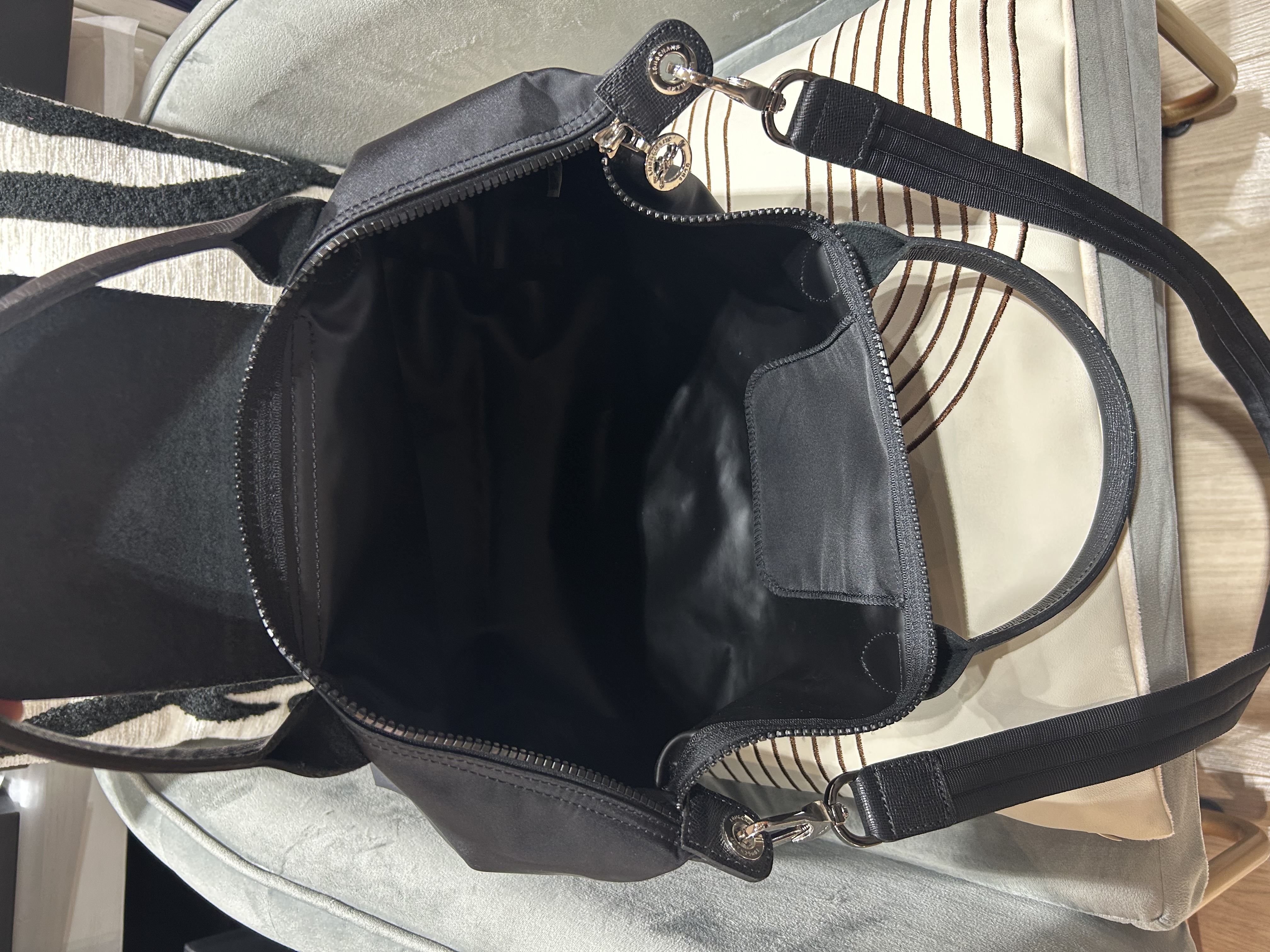 Longchamp Nylon Crossbody Bag Black 100%Authentic, 98%New