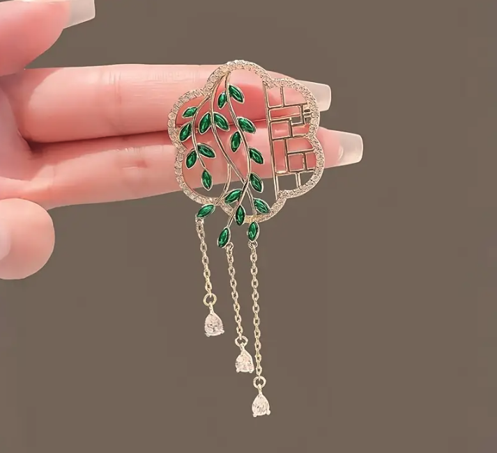 Green Leaf Tassel Brooch Pin