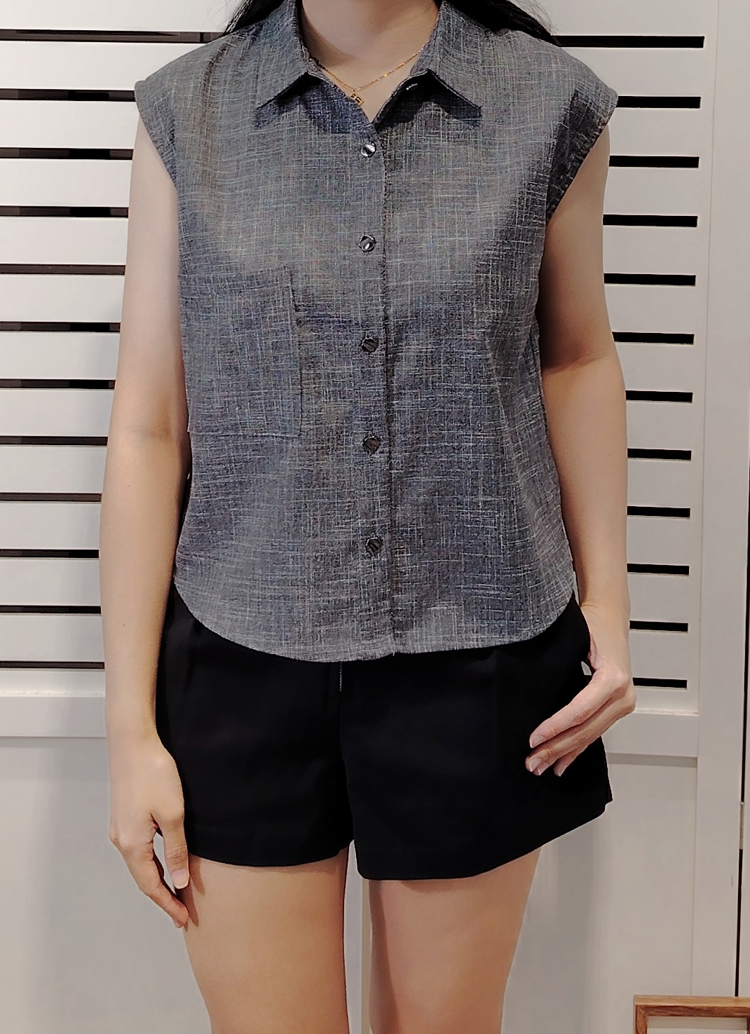 SA25027 Sleeve Less Shirt