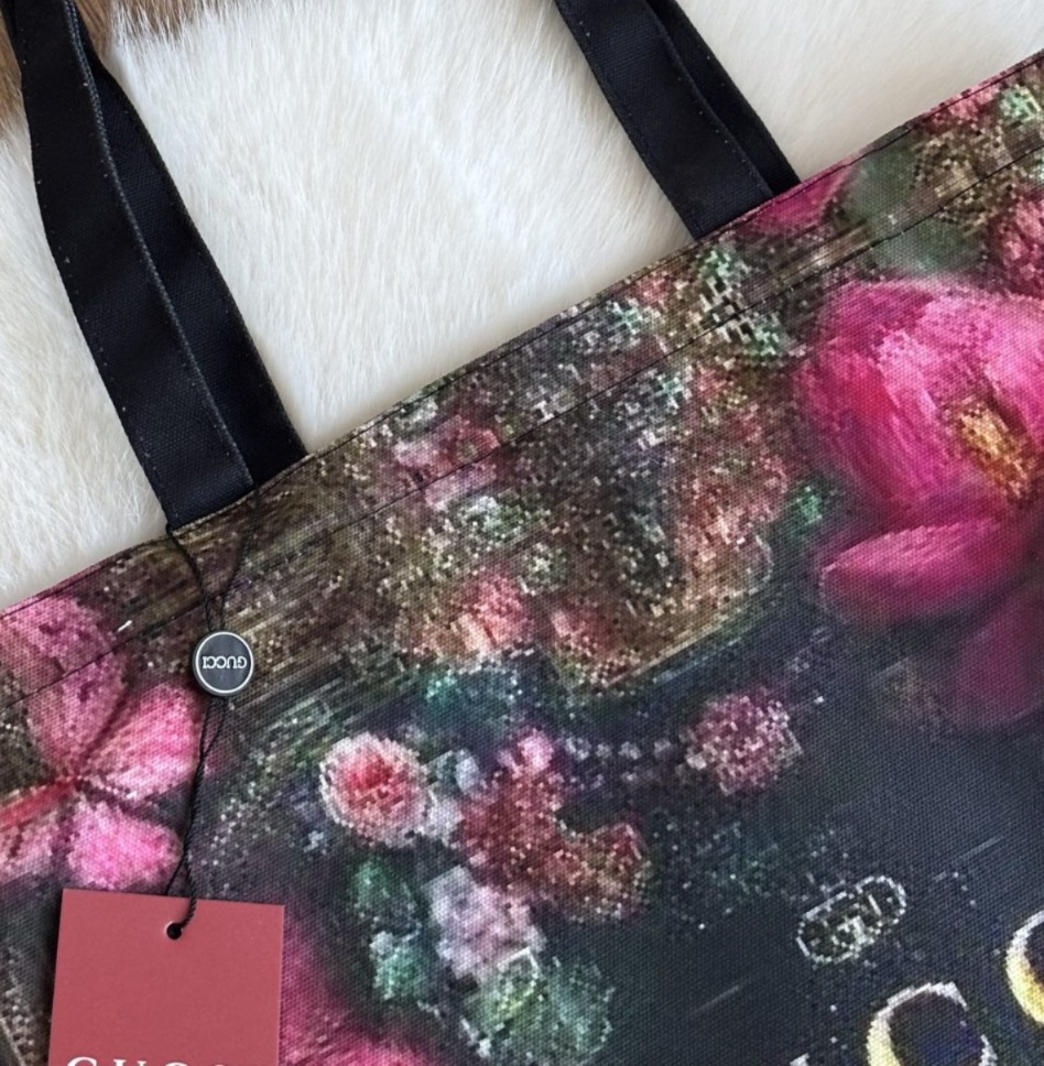 GUCCI 海外 VIP 禮贈花卉帆布托特包