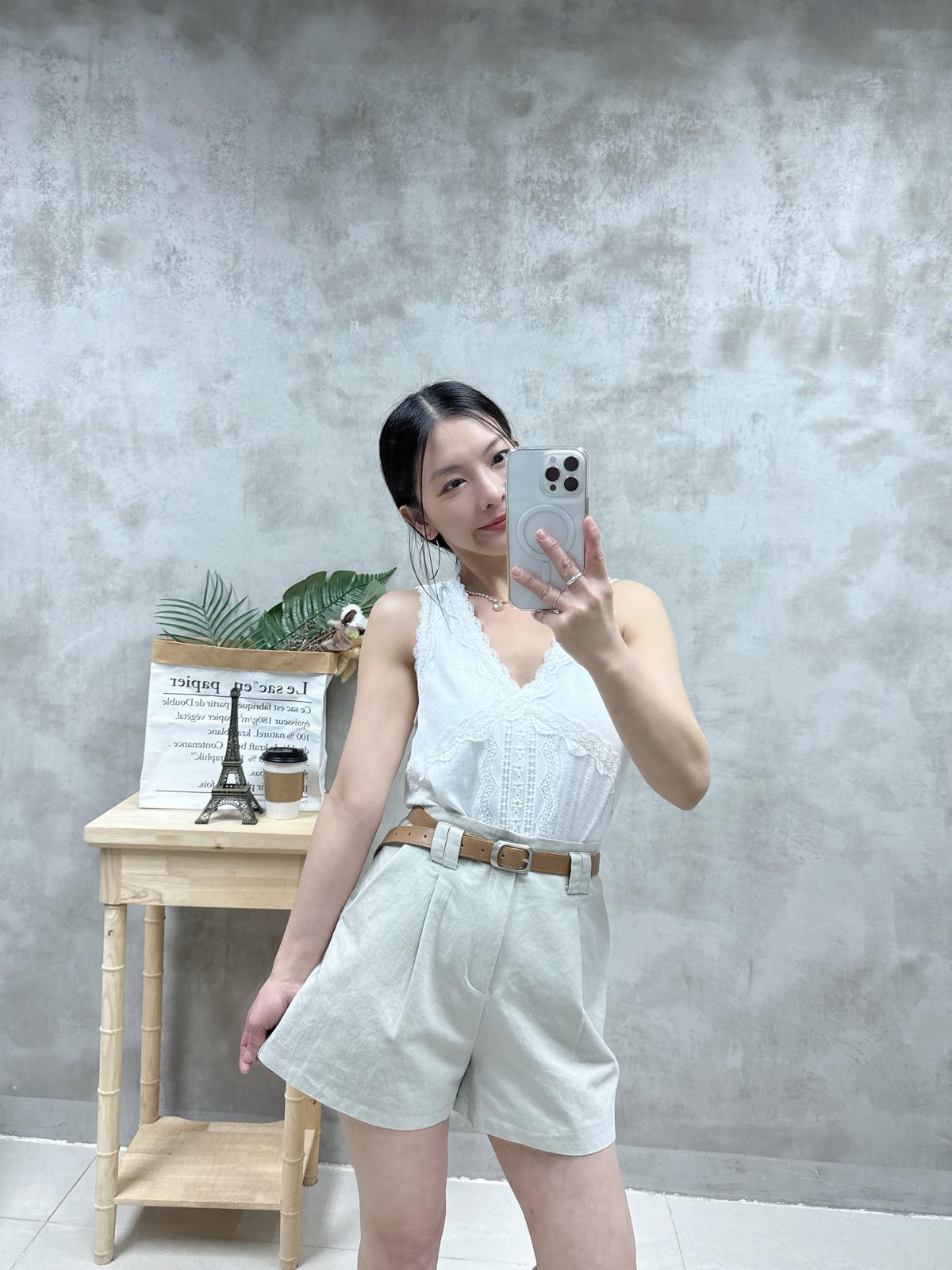 D06 連Belt打褶短褲