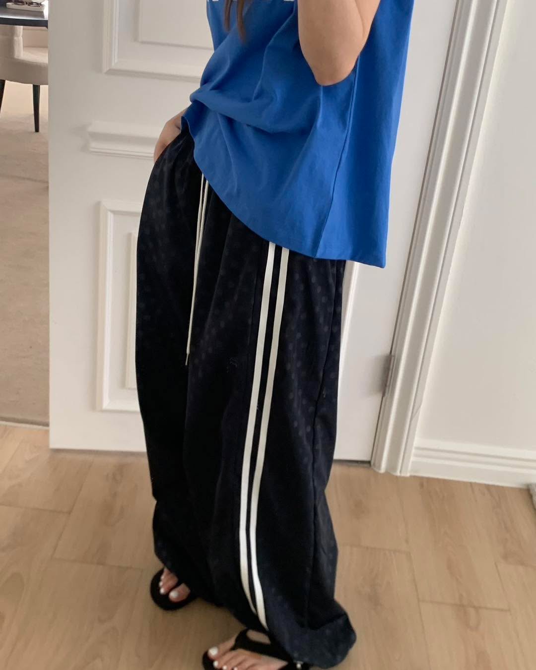 波點暗紋束腳運動褲