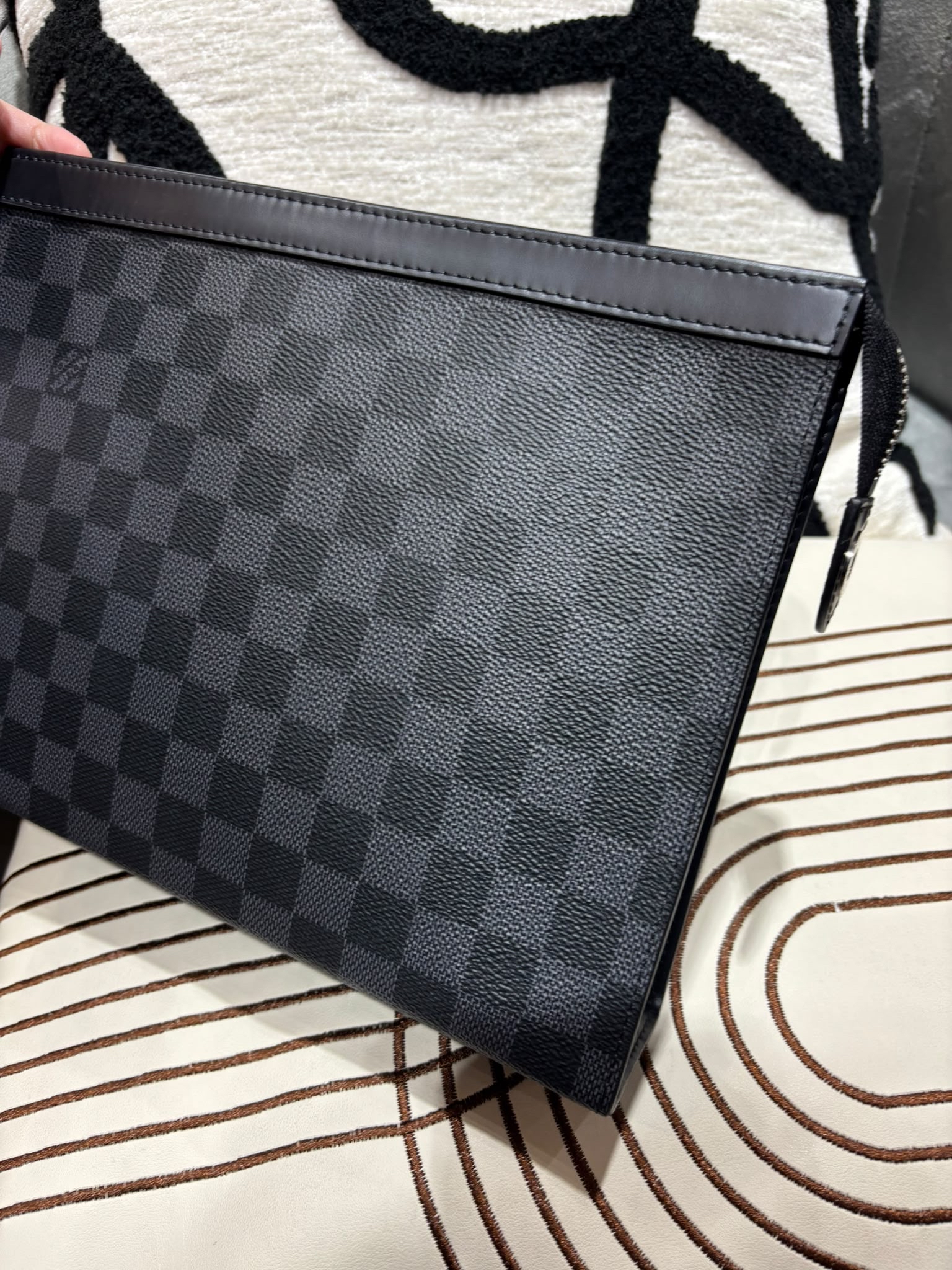Louis Vuitton LV Pochette Voyage MM 100%Authentic,99%New✅Dust bag