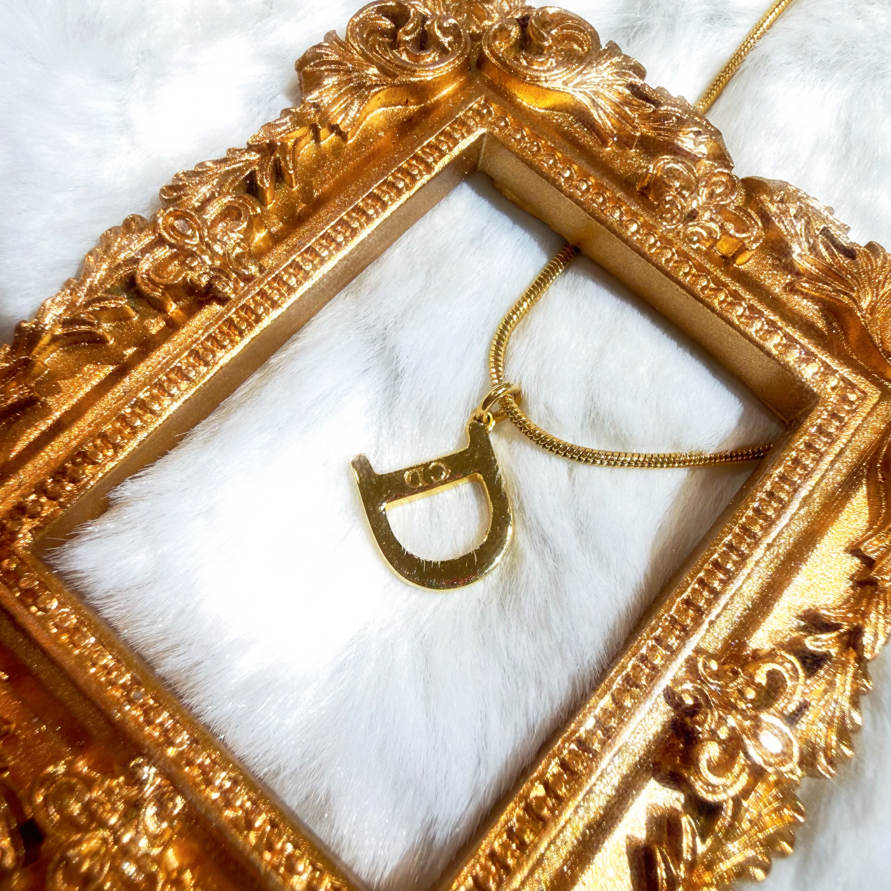 Dior necklace vintage/D