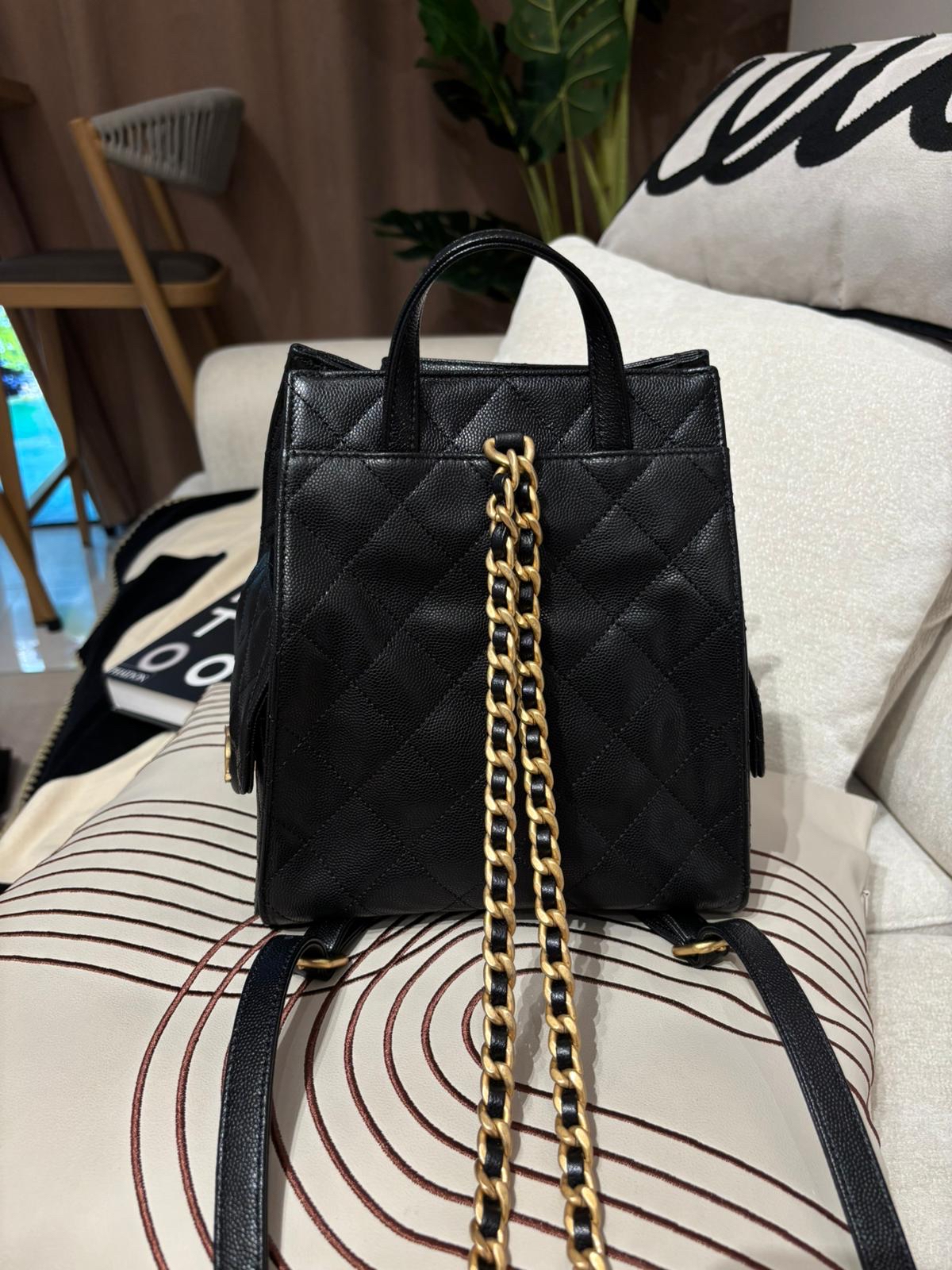 Chanel 25 Backpack 黑色荔枝牛皮金扣 100%Authentic, 98%New ✅晶片✅Dust bag