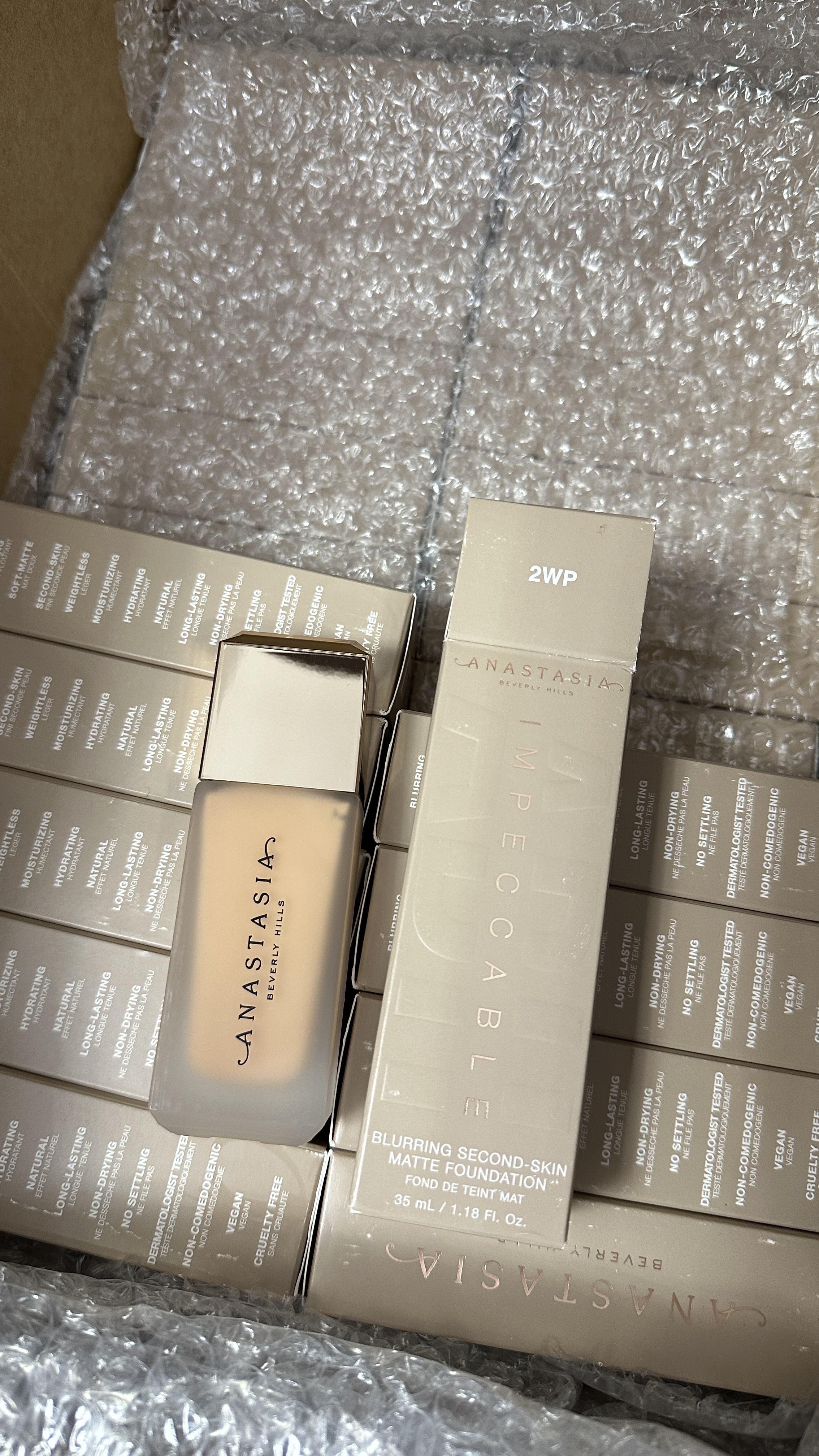 現貨🔥 #2wp ANASTASIA BEVERLY HILLS 大方瓶粉底 Impeccable Blurring Second Skin Matte Foundation 