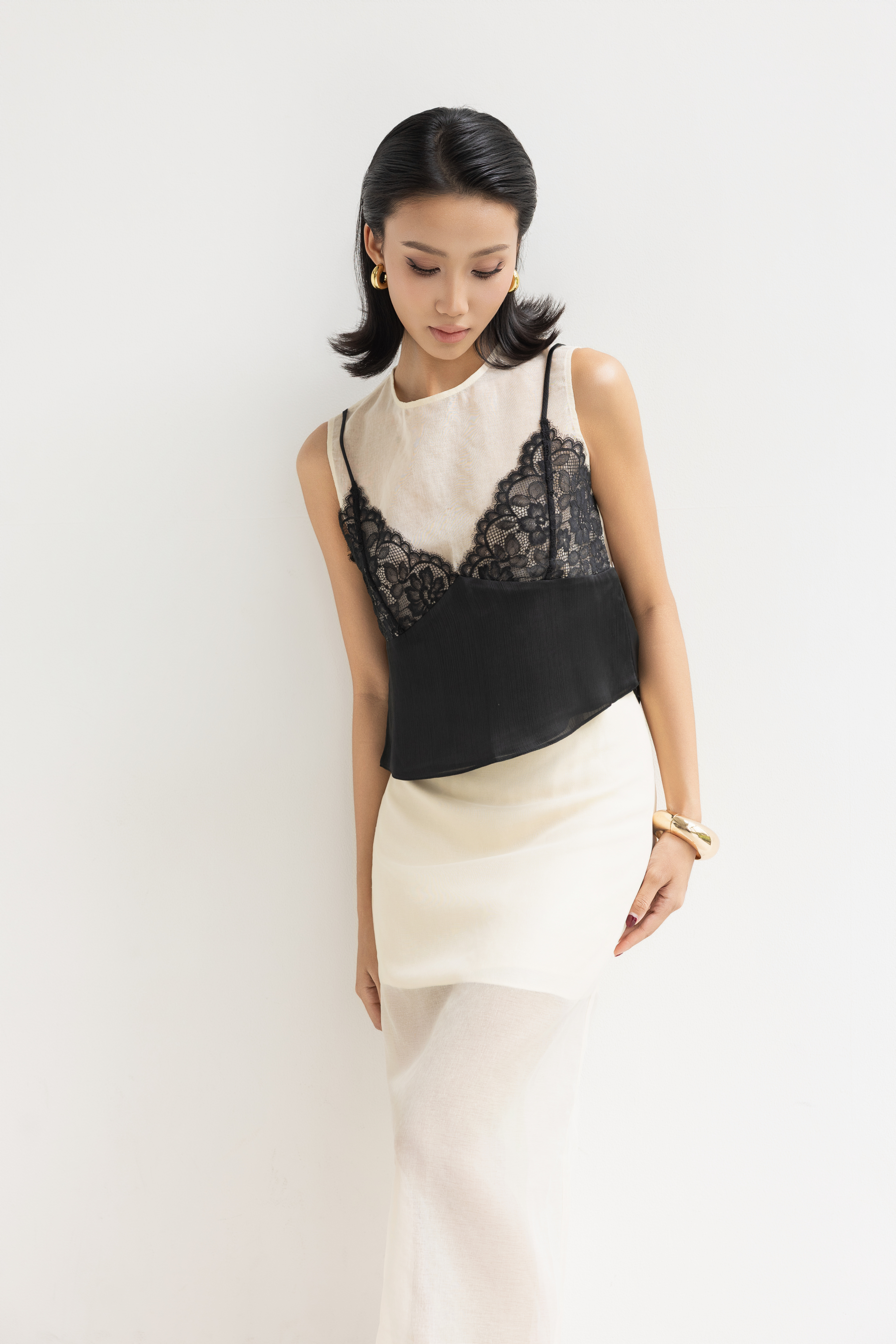 The Elise Lace-Overlay Top