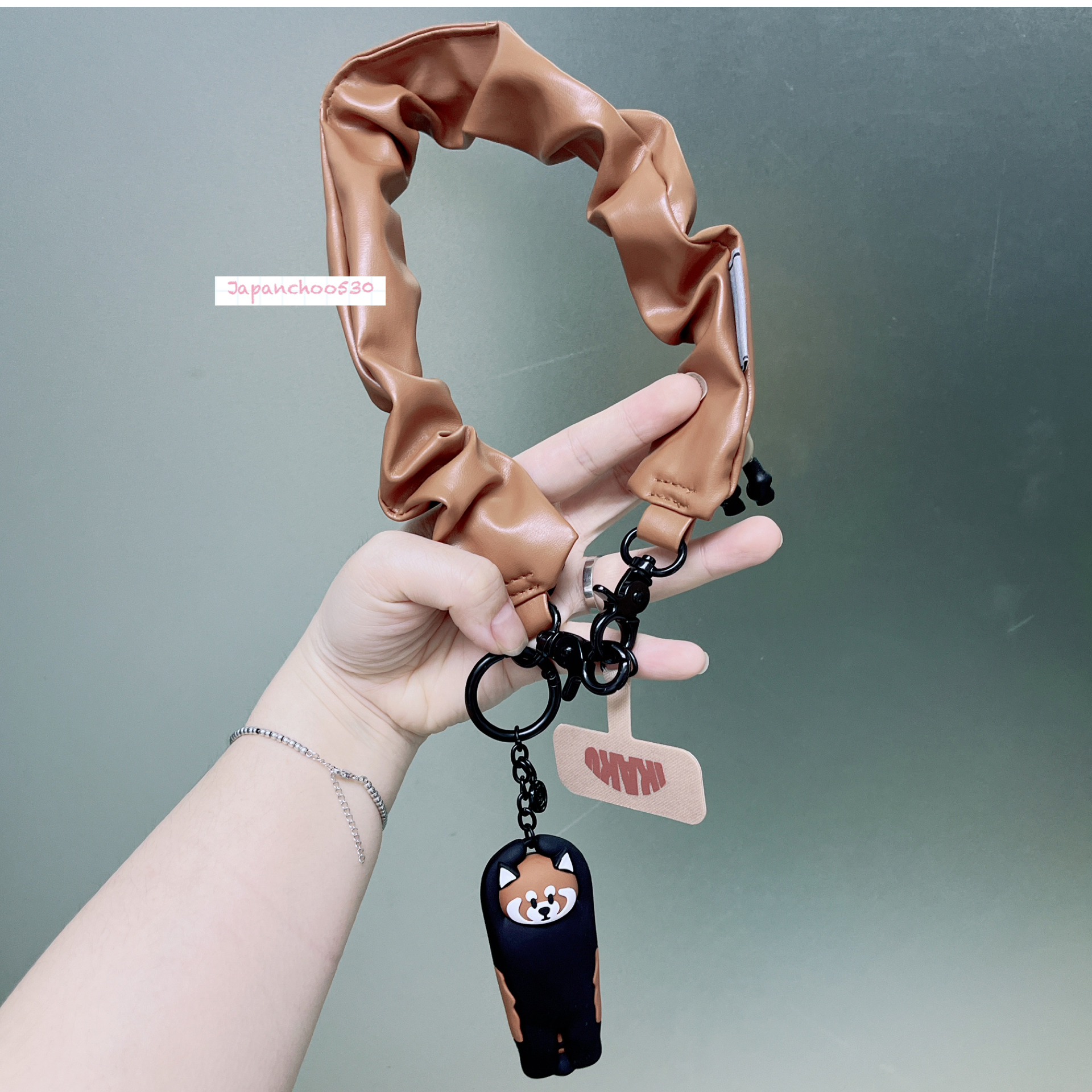 日本現貨/預訂📍日本小熊貓立體吊飾電話手帶/斜咩帶